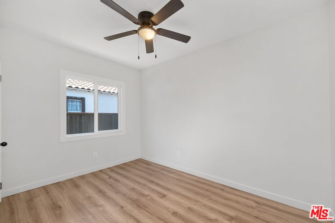 Los Angeles, California, 90059, United States, 2 Bedrooms Bedrooms, ,1 BathroomBathrooms,Residential,For Sale,1847289