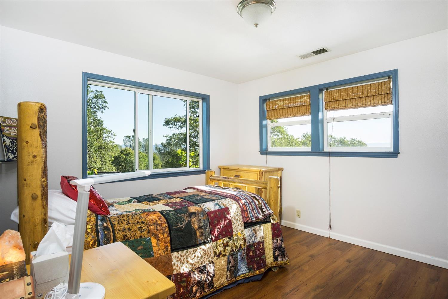 Oregon House, California, 95962, United States, 4 Bedrooms Bedrooms, ,3 BathroomsBathrooms,Residential,For Sale,1976473