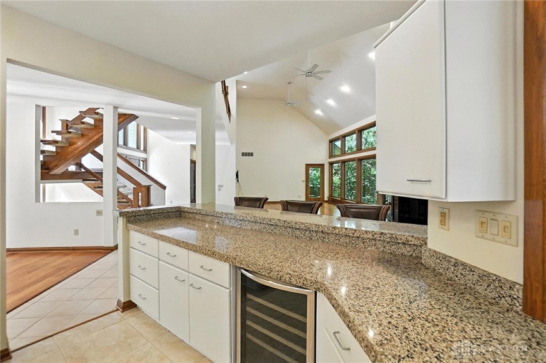 Sugarcreek Twp, Ohio, 45440, United States, 4 Bedrooms Bedrooms, ,5 BathroomsBathrooms,Residential,For Sale,1902150