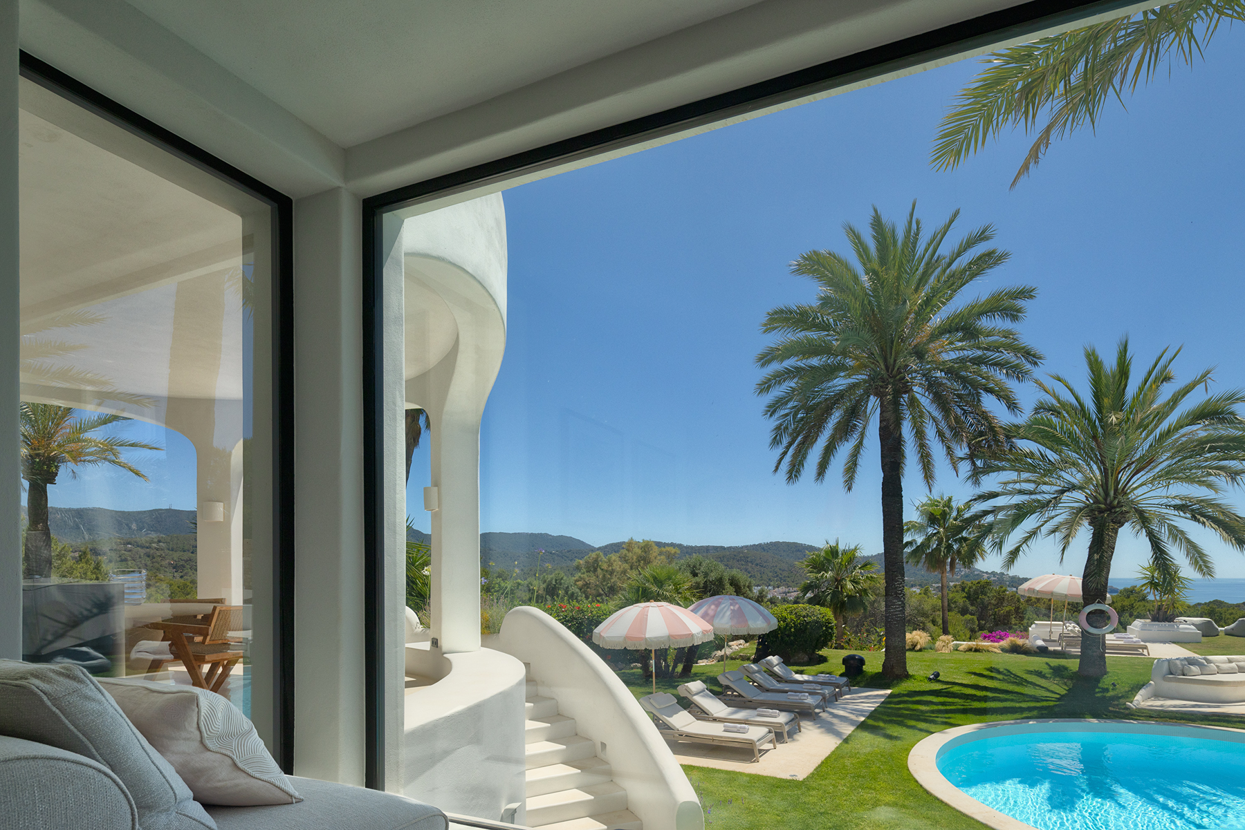  A landmark statement estate on Ibiza’s west coast - 物件實景