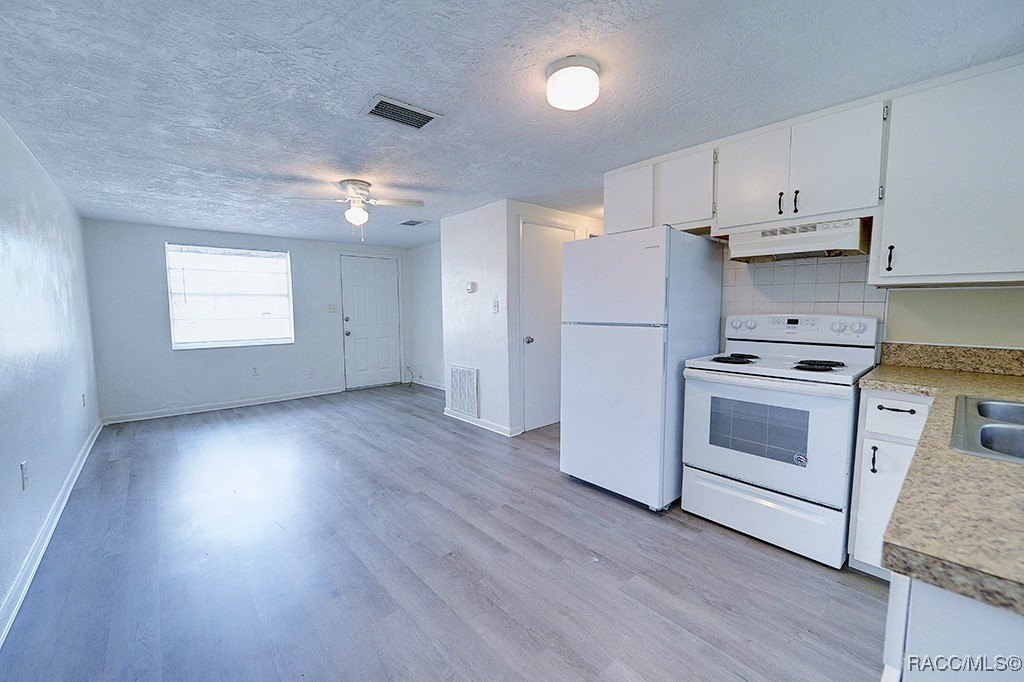 Crystal River, Florida, 34429, United States, ,Residential,For Sale,1977748