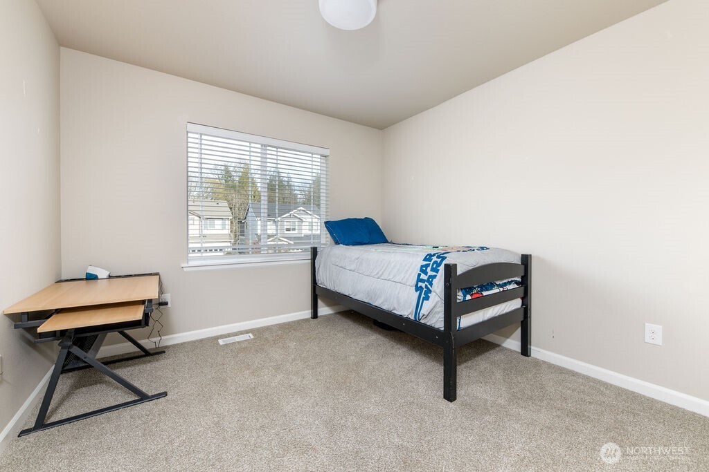 Black Diamond, Washington, 98010, United States, 4 Bedrooms Bedrooms, ,3 BathroomsBathrooms,Residential,For Sale,1777574