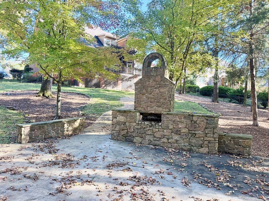 OXFORD, Mississippi, 38655, United States, 6 Bedrooms Bedrooms, ,4 BathroomsBathrooms,Residential,For Sale,1991856