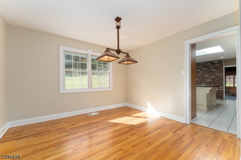 Raritan Twp., New Jersey, 08822, United States, 3 Bedrooms Bedrooms, ,2 BathroomsBathrooms,Residential,For Sale,1991179