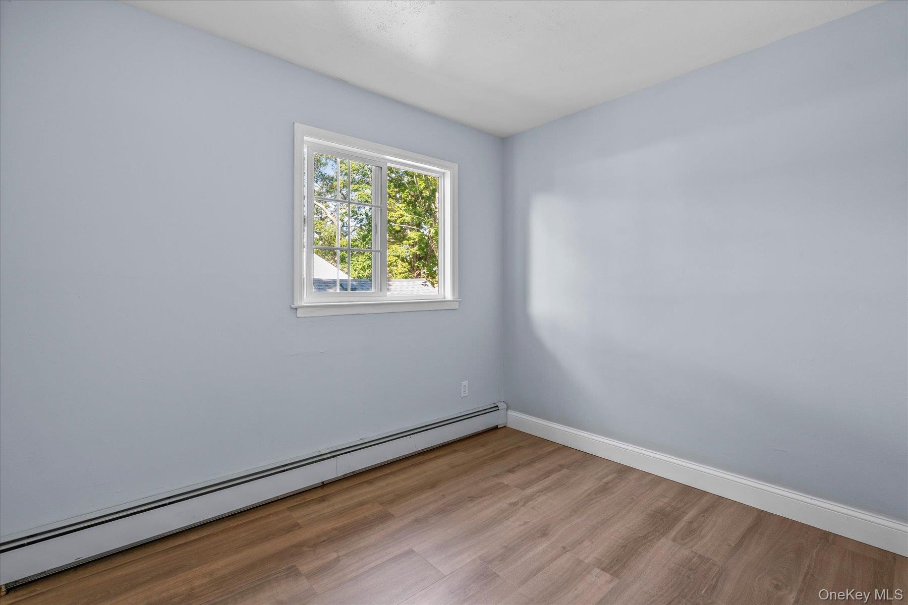 Mastic, New York, 11950, United States, 5 Bedrooms Bedrooms, ,2 BathroomsBathrooms,Residential,For Sale,1902791
