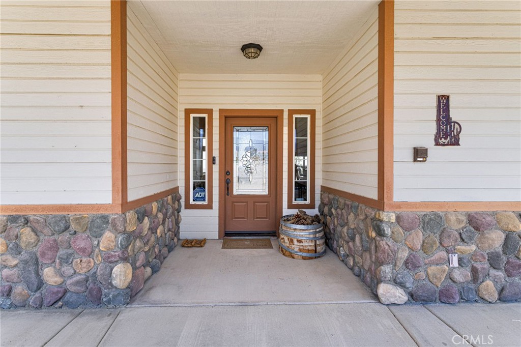 Pinon Hills, California, 92372, United States, 4 Bedrooms Bedrooms, ,4 BathroomsBathrooms,Residential,For Sale,1917576