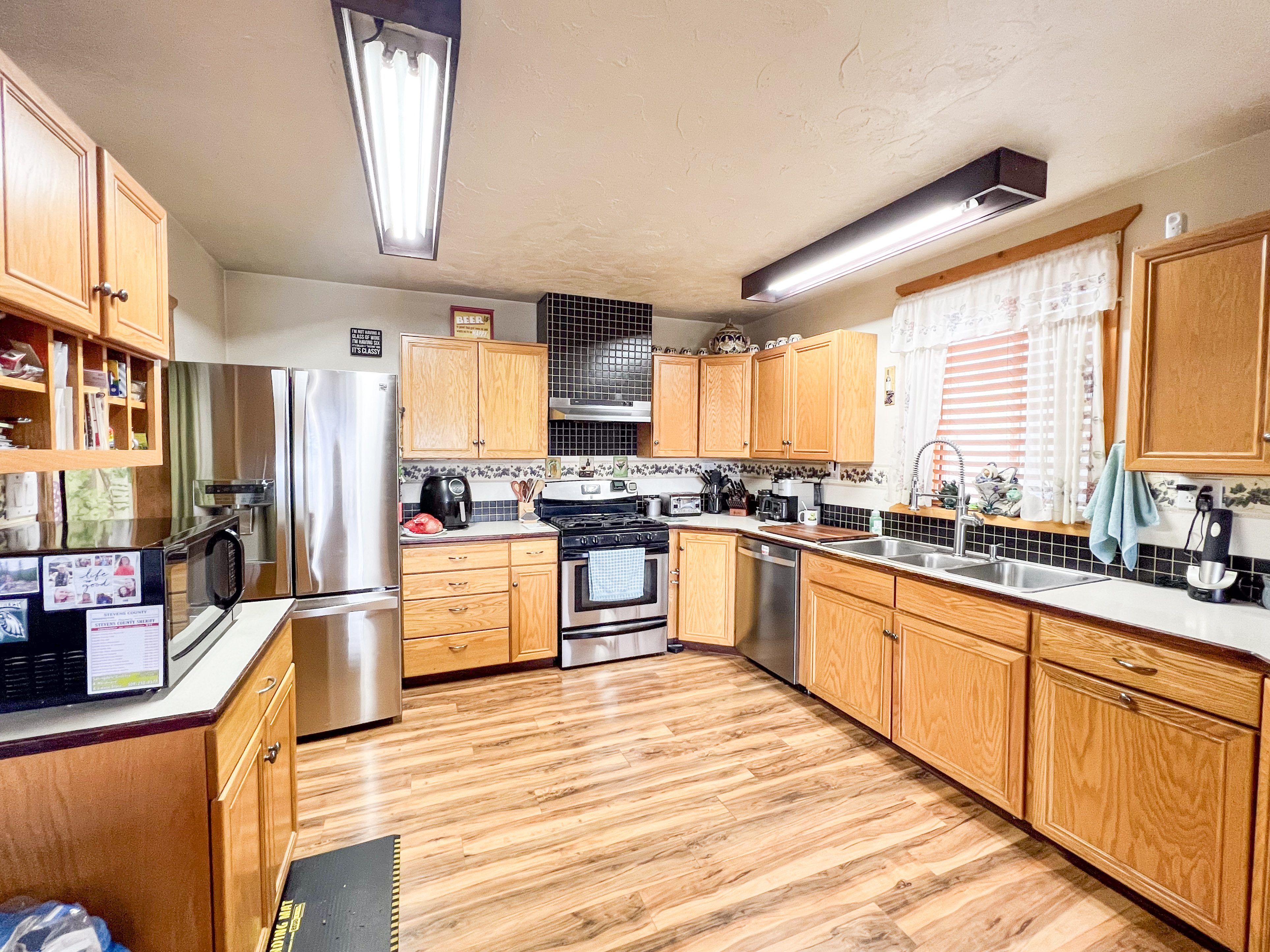 Rice, Washington, 99167, United States, 5 Bedrooms Bedrooms, ,3 BathroomsBathrooms,Residential,For Sale,1881198