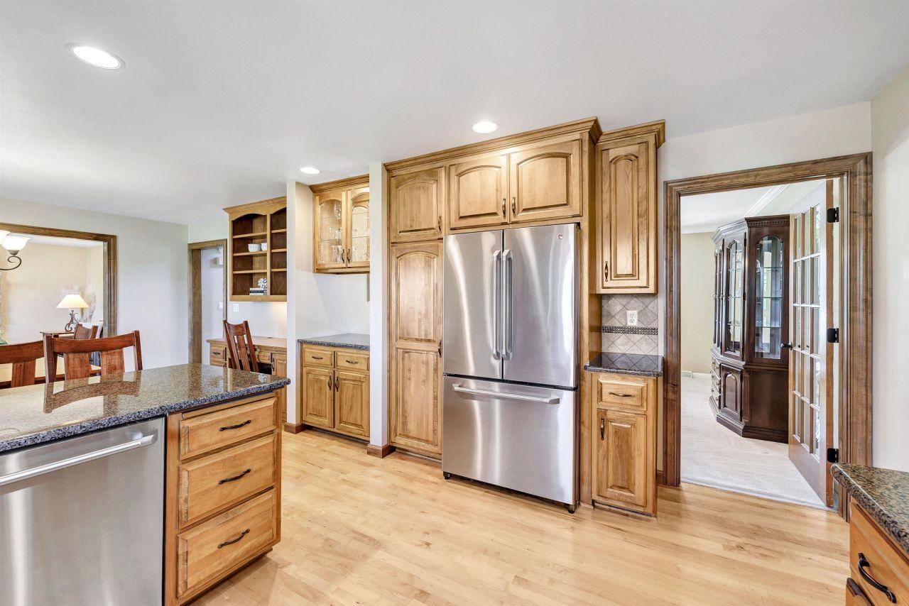 GREEN BAY, Wisconsin, 54313, United States, 4 Bedrooms Bedrooms, ,3 BathroomsBathrooms,Residential,For Sale,1818283