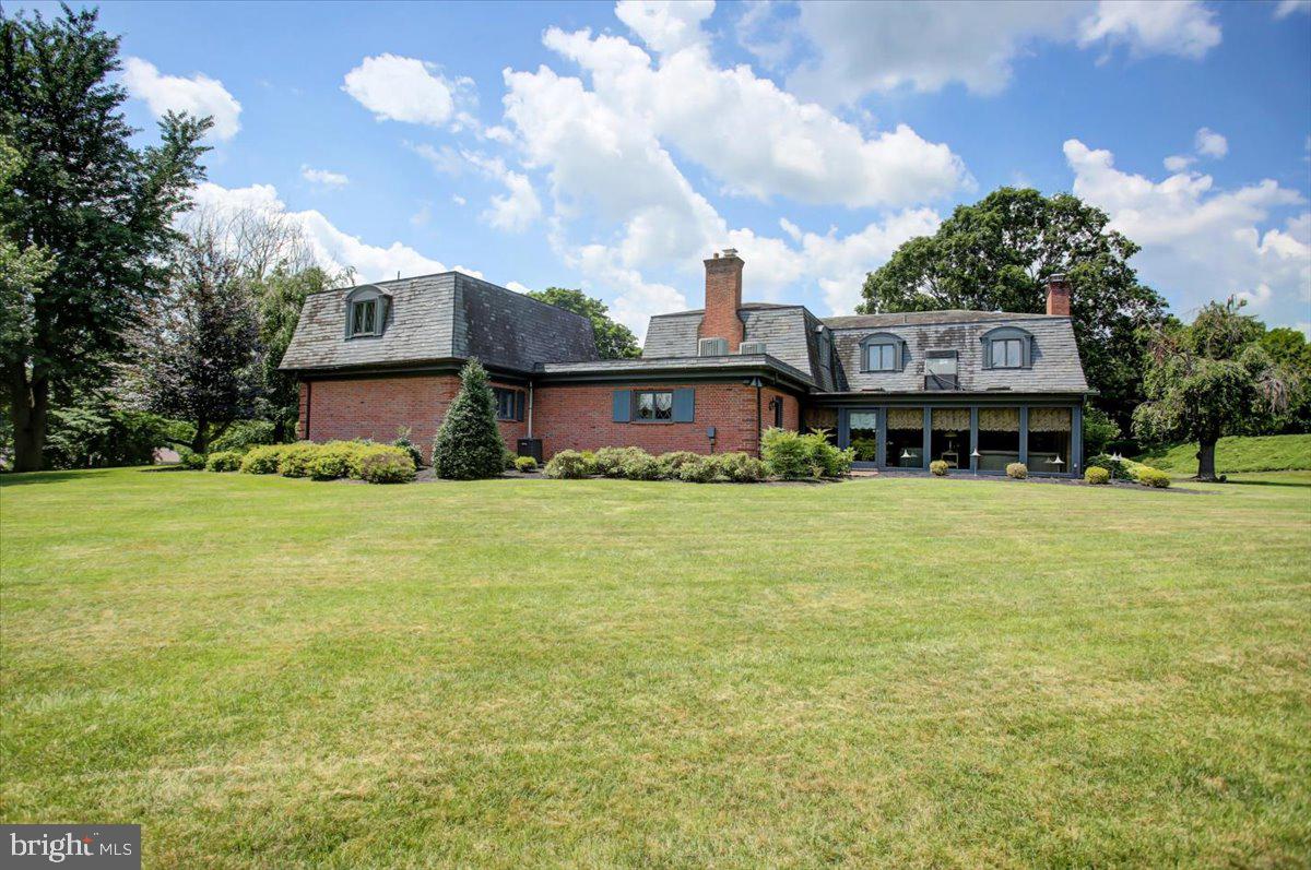 Waynesboro, Pennsylvania, 17268, United States, 4 Bedrooms Bedrooms, ,4 BathroomsBathrooms,Residential,For Sale,1731407
