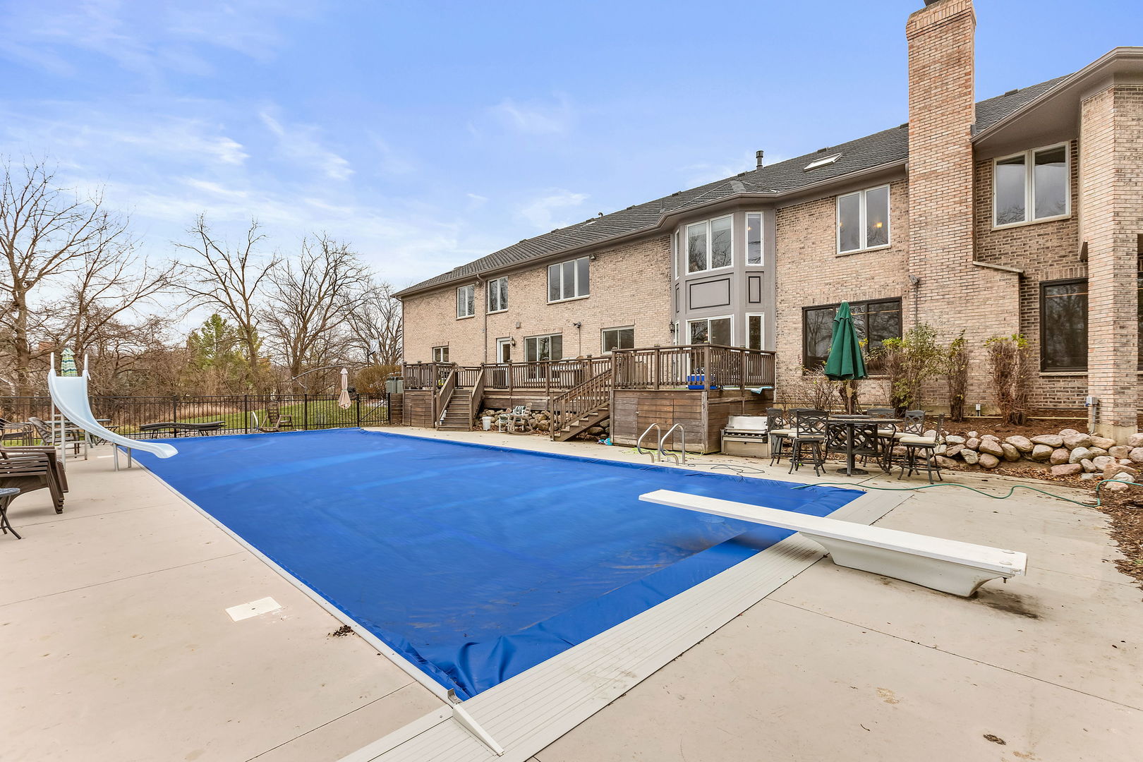 St. Charles, Illinois, 60175, United States, 6 Bedrooms Bedrooms, ,8 BathroomsBathrooms,Residential,For Sale,1940364