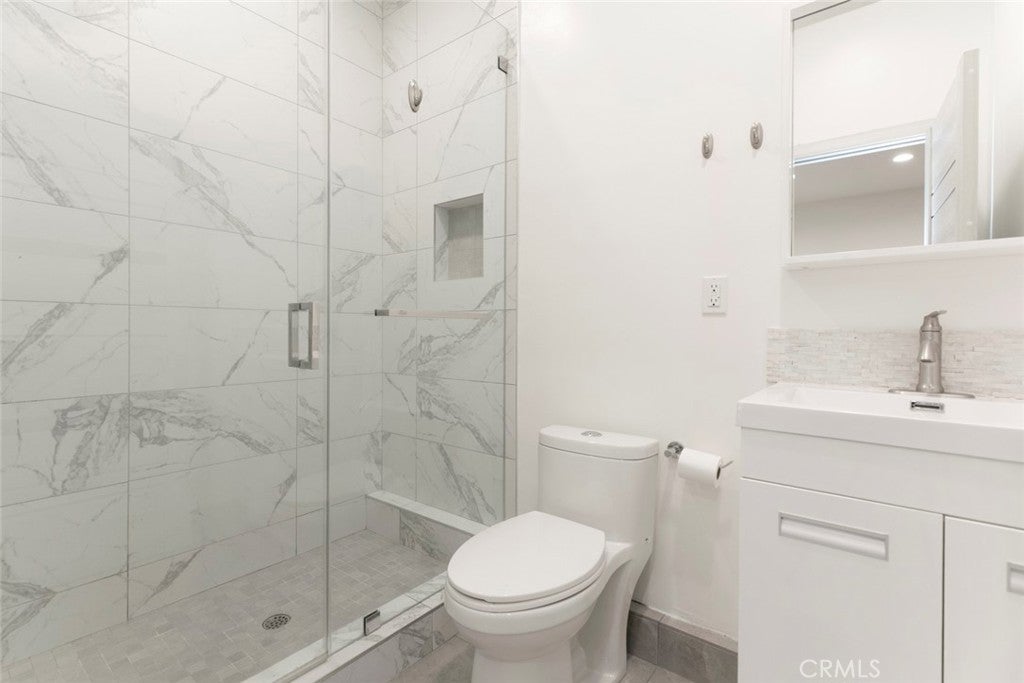 Valley Glen, California, 91405, United States, 3 Bedrooms Bedrooms, ,3 BathroomsBathrooms,Residential,For Sale,1938846