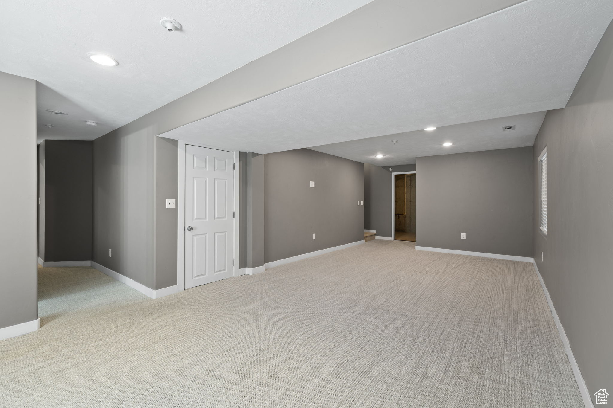 West Jordan, Utah, 84084, United States, 4 Bedrooms Bedrooms, ,3 BathroomsBathrooms,Residential,For Sale,1867498