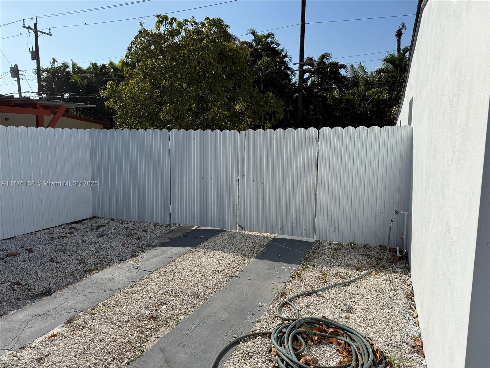 Miami, Florida, 33165, United States, 4 Bedrooms Bedrooms, ,3 BathroomsBathrooms,Residential,For Sale,1849955