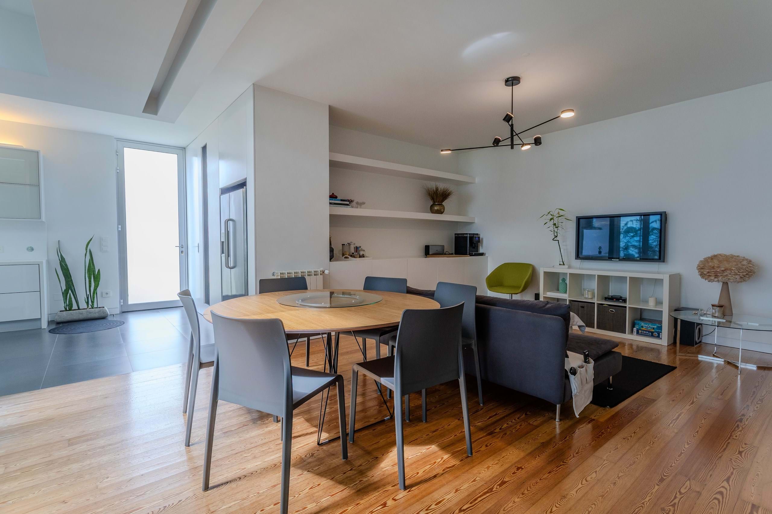 Ponta Delgada, Ilha de São Miguel, 9560-501, PT, 3 Bedrooms Bedrooms, ,4 BathroomsBathrooms,Residential,For Sale,1826448