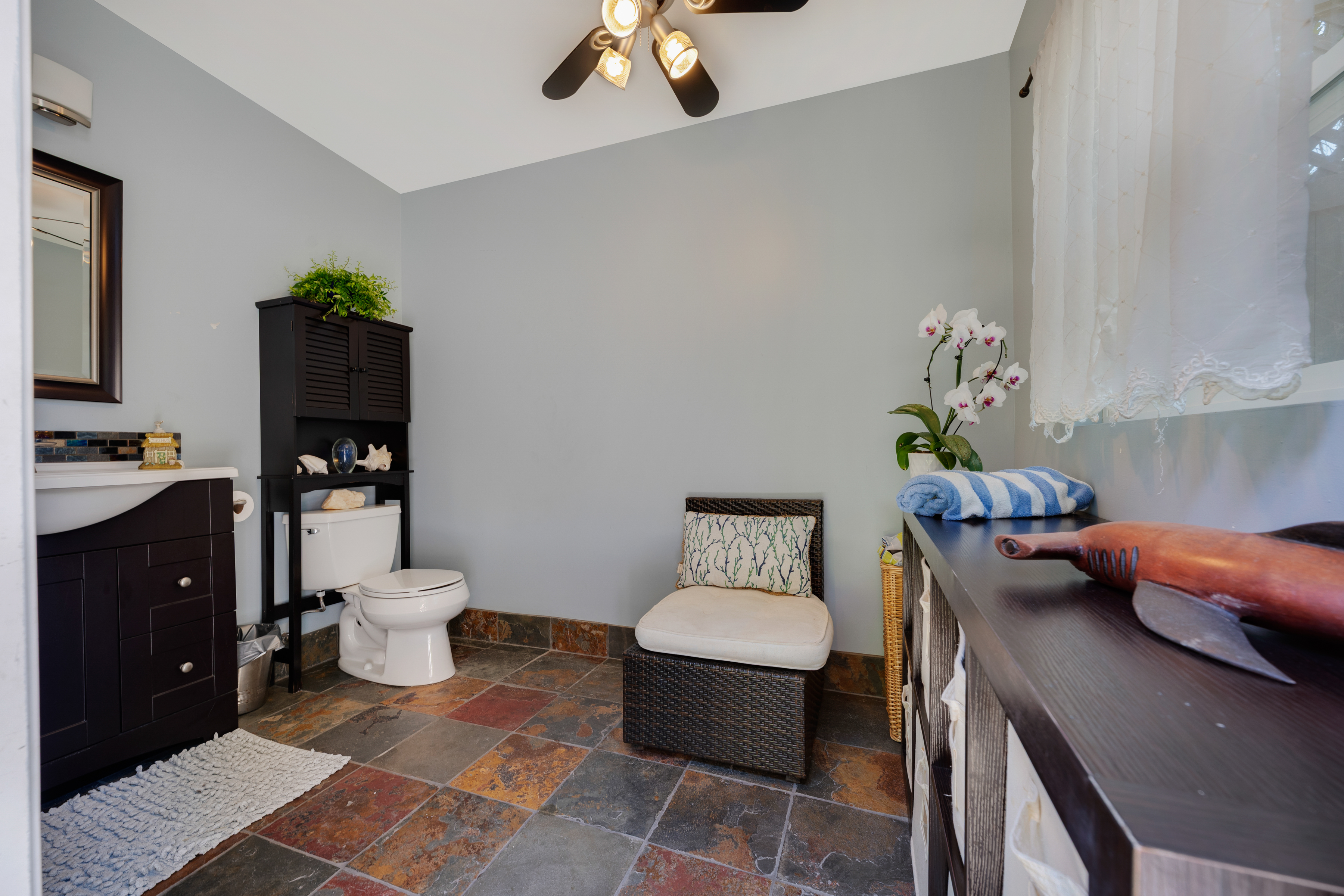  1515 San Ramon Way, Santa Rosa, CA 95409 - 物件實景