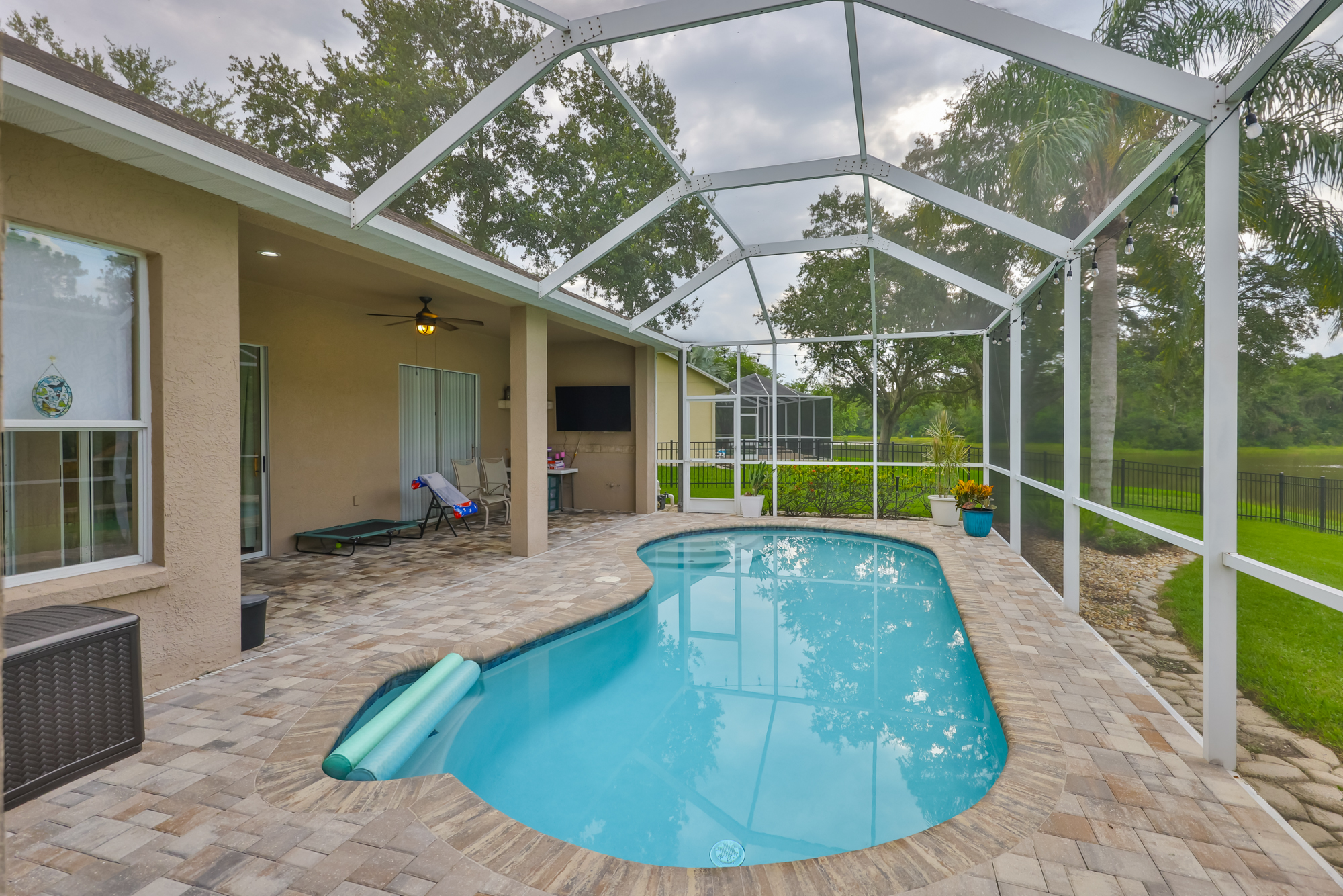Tampa, Florida, 33647, United States, 4 Bedrooms Bedrooms, ,3 BathroomsBathrooms,Residential,For Sale,1982962
