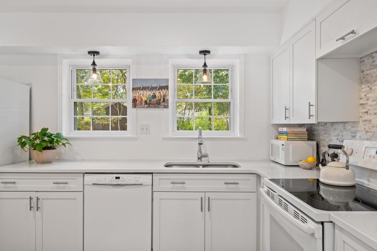 Collierville, Tennessee, 38017, United States, 3 Bedrooms Bedrooms, ,3 BathroomsBathrooms,Residential,For Sale,1989206