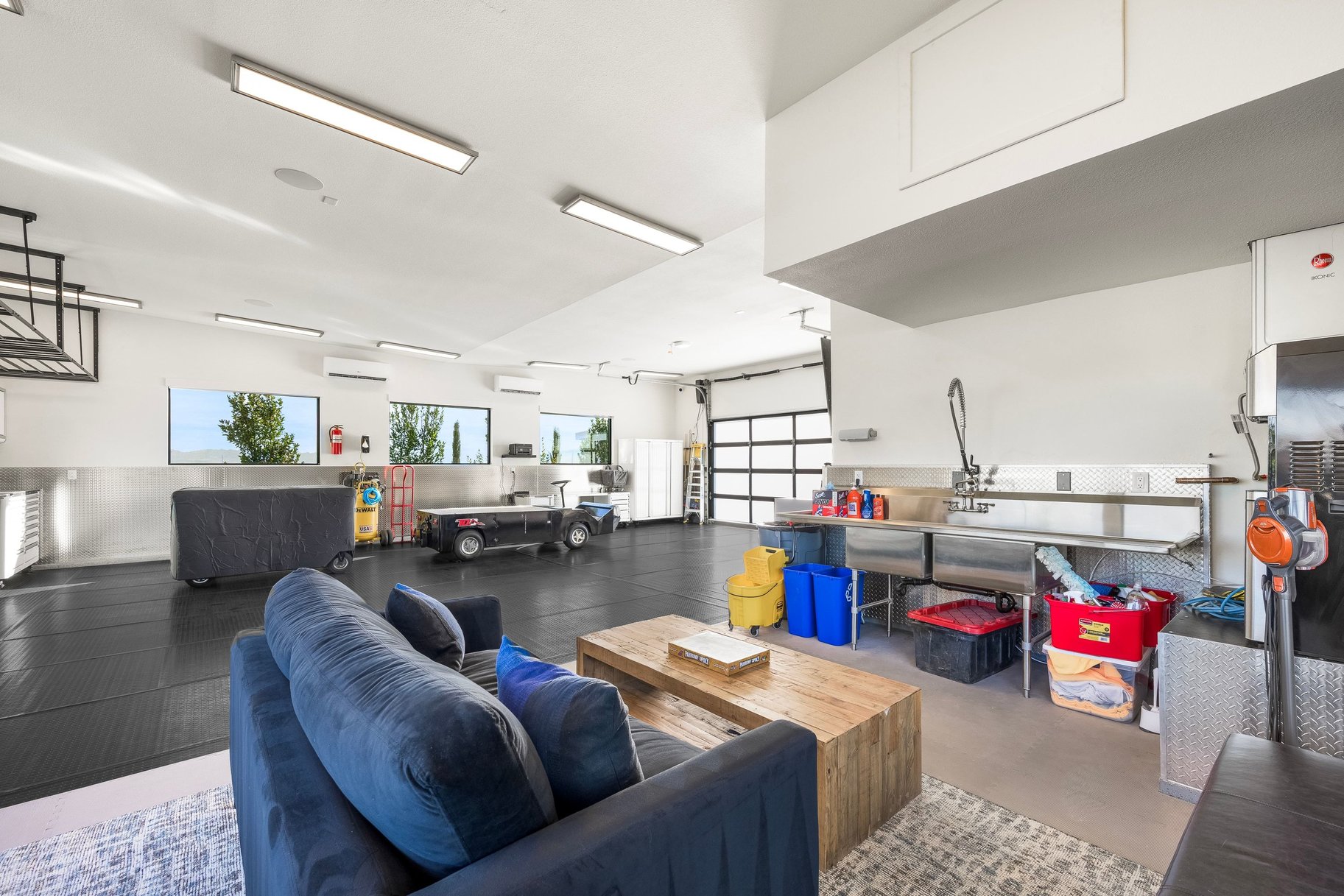  Built for Speed and Designed for Luxury Living - 物件實景