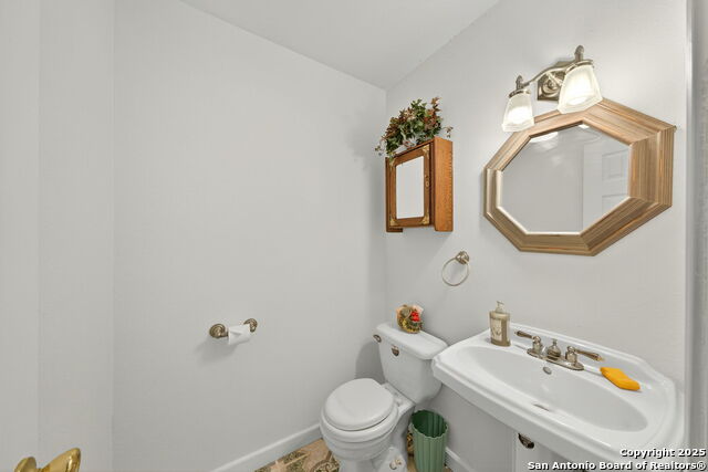 Medina, Texas, 78055, United States, 4 Bedrooms Bedrooms, ,3 BathroomsBathrooms,Residential,For Sale,1961277