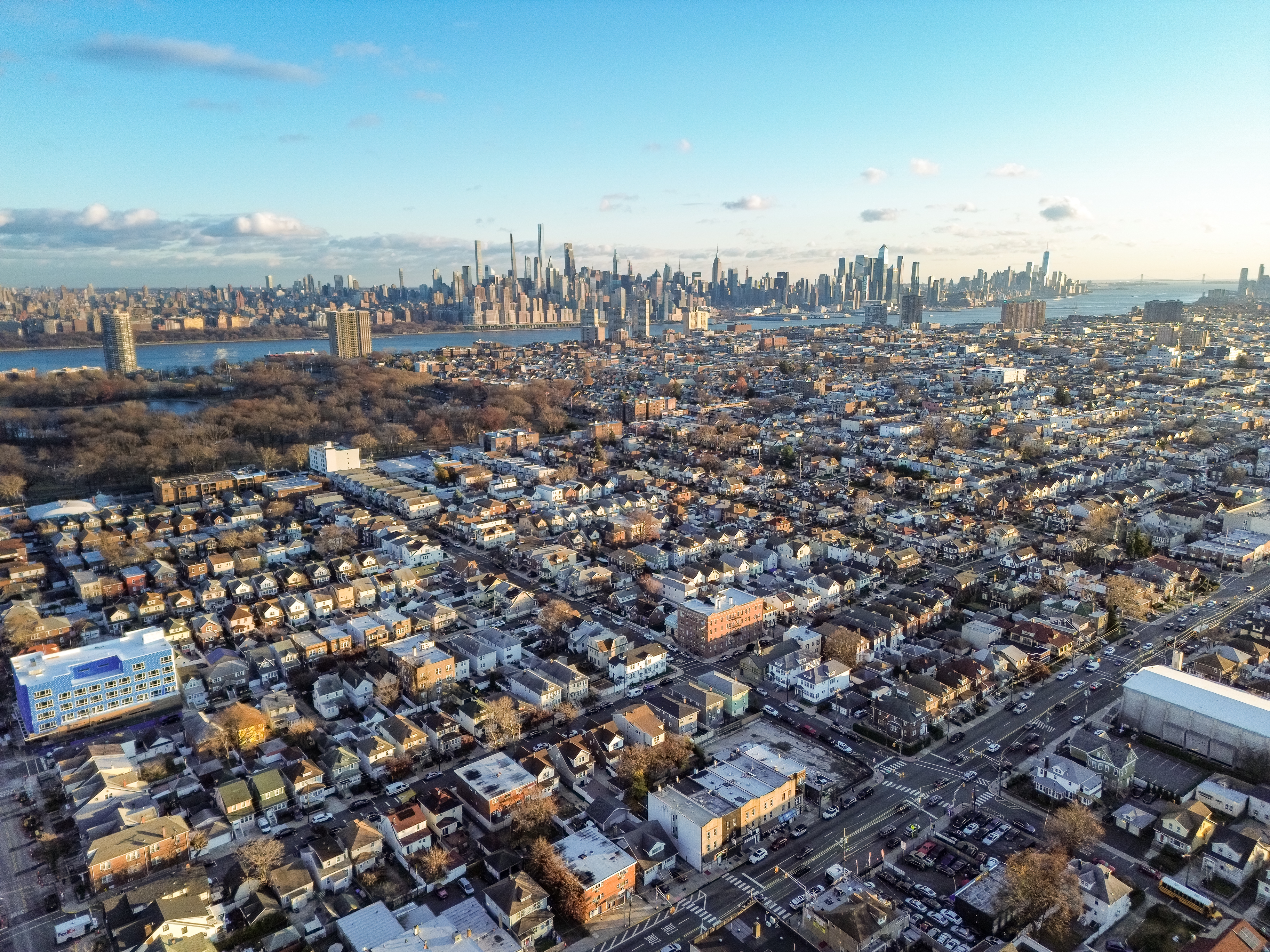  8222 Kennedy Blvd, North Bergen, NJ 07047 - 物件實景