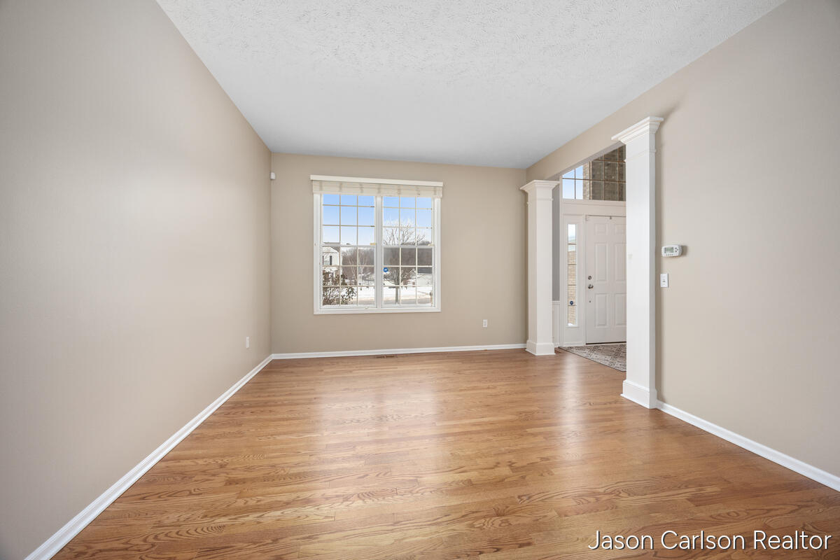 Caledonia, Michigan, 49316, United States, 4 Bedrooms Bedrooms, ,3 BathroomsBathrooms,Residential,For Sale,2008089