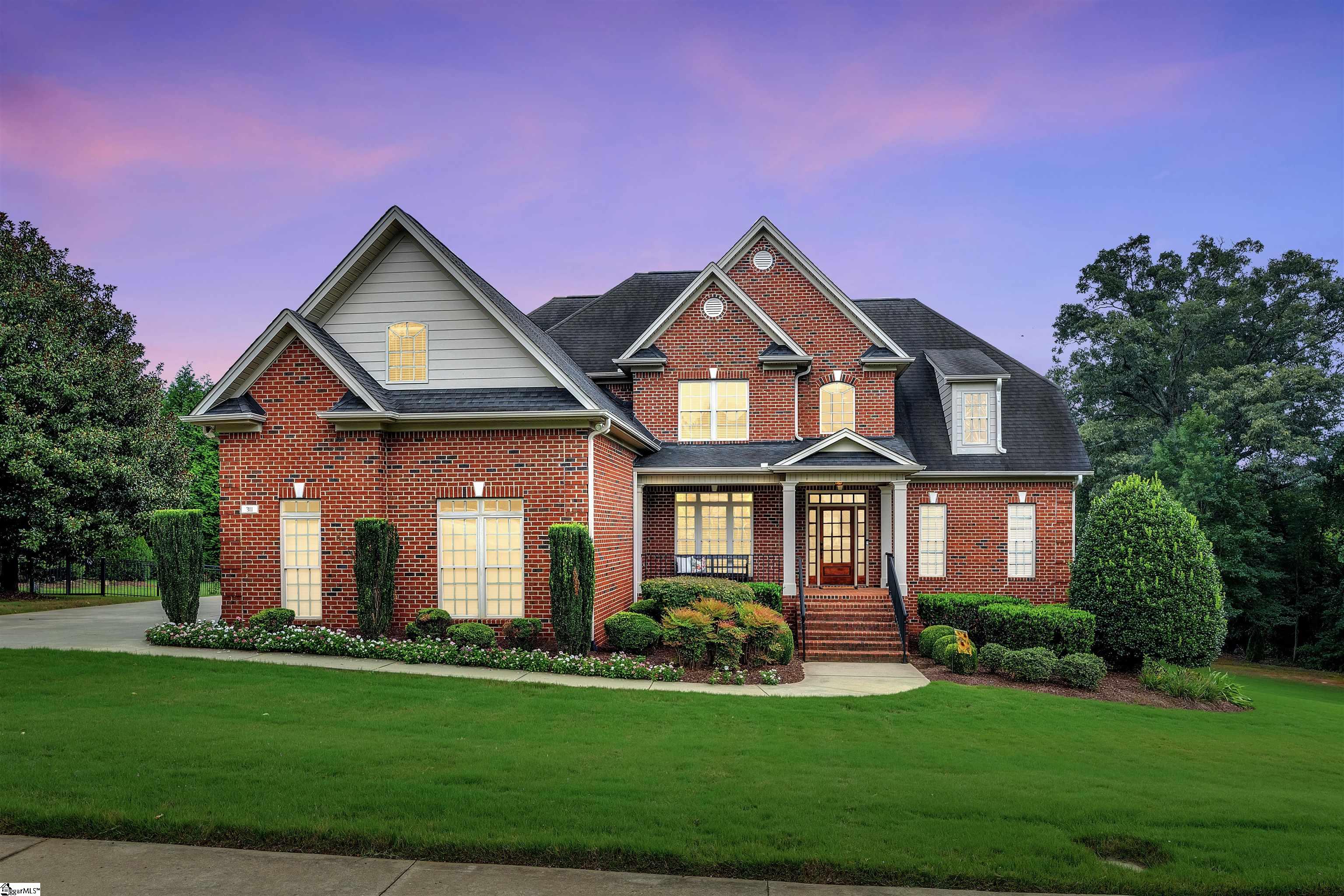 Spartanburg, South Carolina, 29301, United States, 5 Bedrooms Bedrooms, ,4 BathroomsBathrooms,Residential,For Sale,1913407