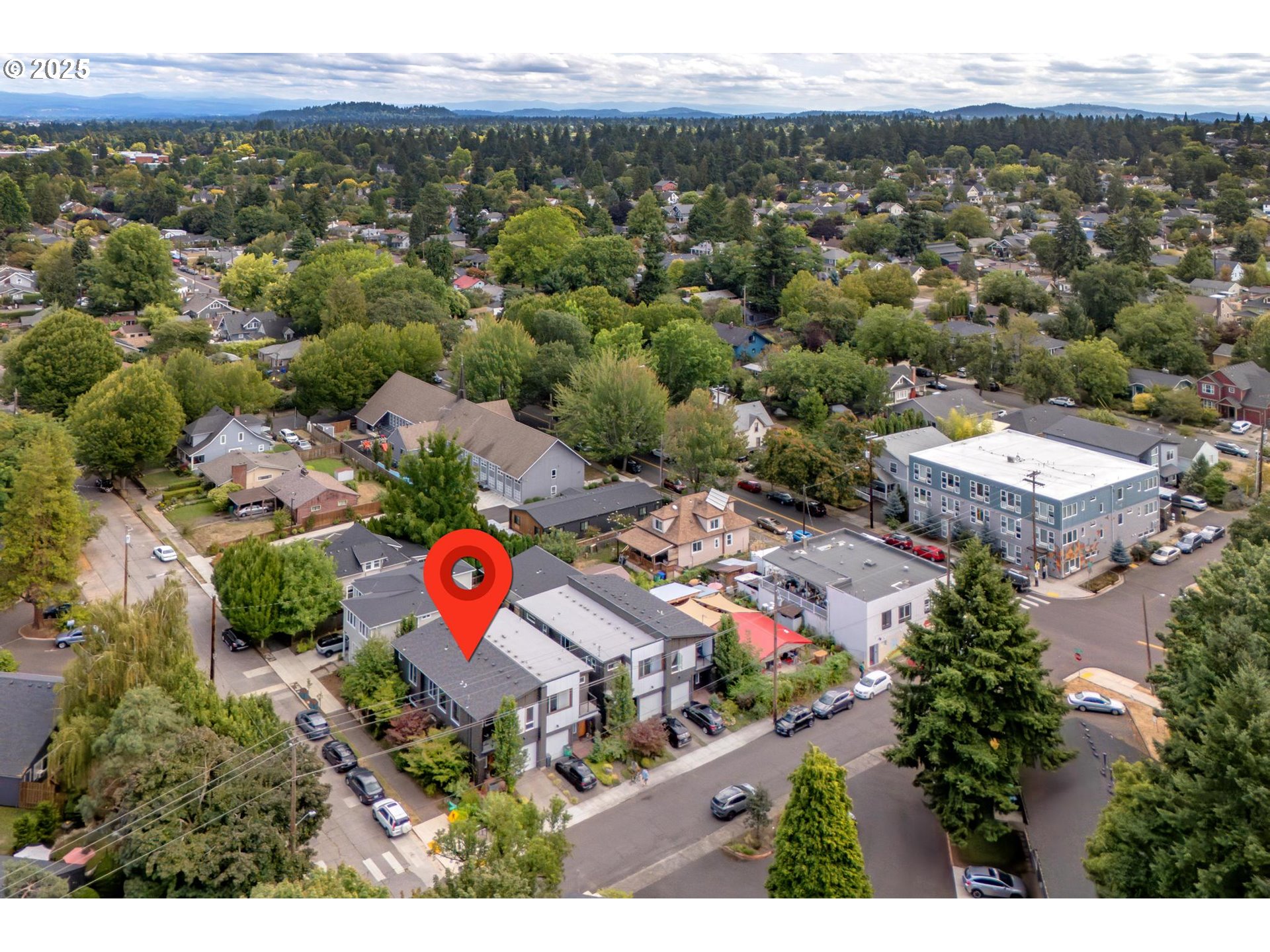 Portland, Oregon, 97211, United States, 3 Bedrooms Bedrooms, ,2 BathroomsBathrooms,Residential,For Sale,1926283