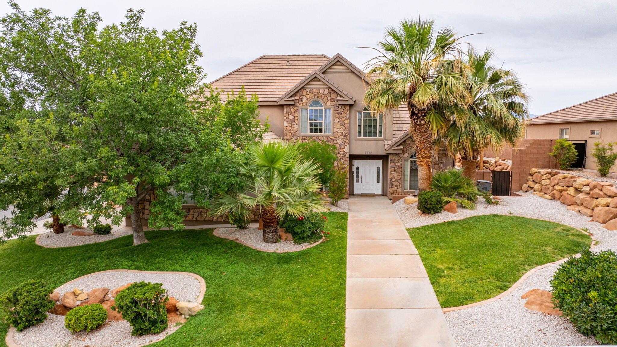 St George, Utah, 84790, United States, 6 Bedrooms Bedrooms, ,5 BathroomsBathrooms,Residential,For Sale,1923472
