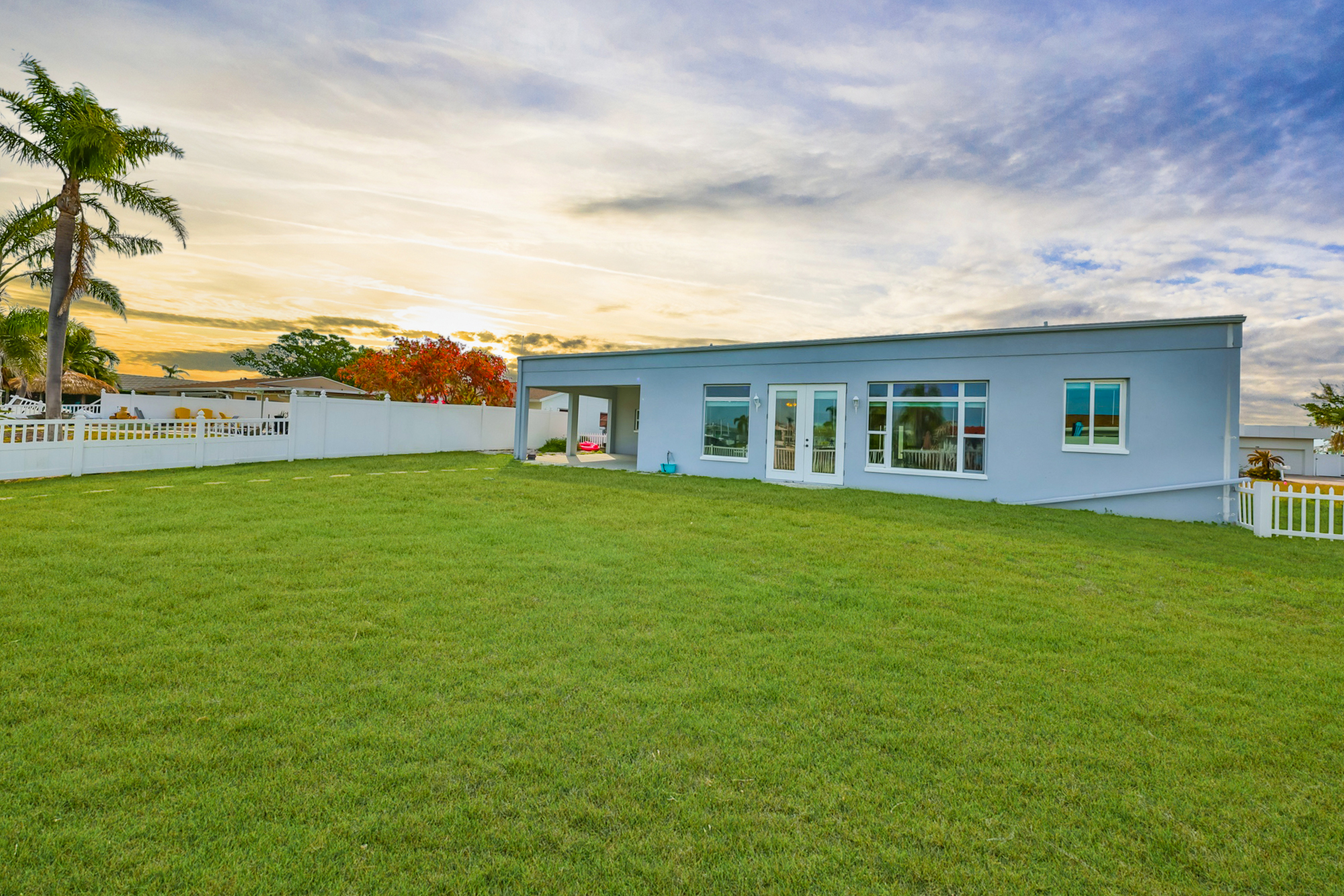 Treasure Island, Florida, 33706, United States, 3 Bedrooms Bedrooms, ,2 BathroomsBathrooms,Residential,For Sale,1982782