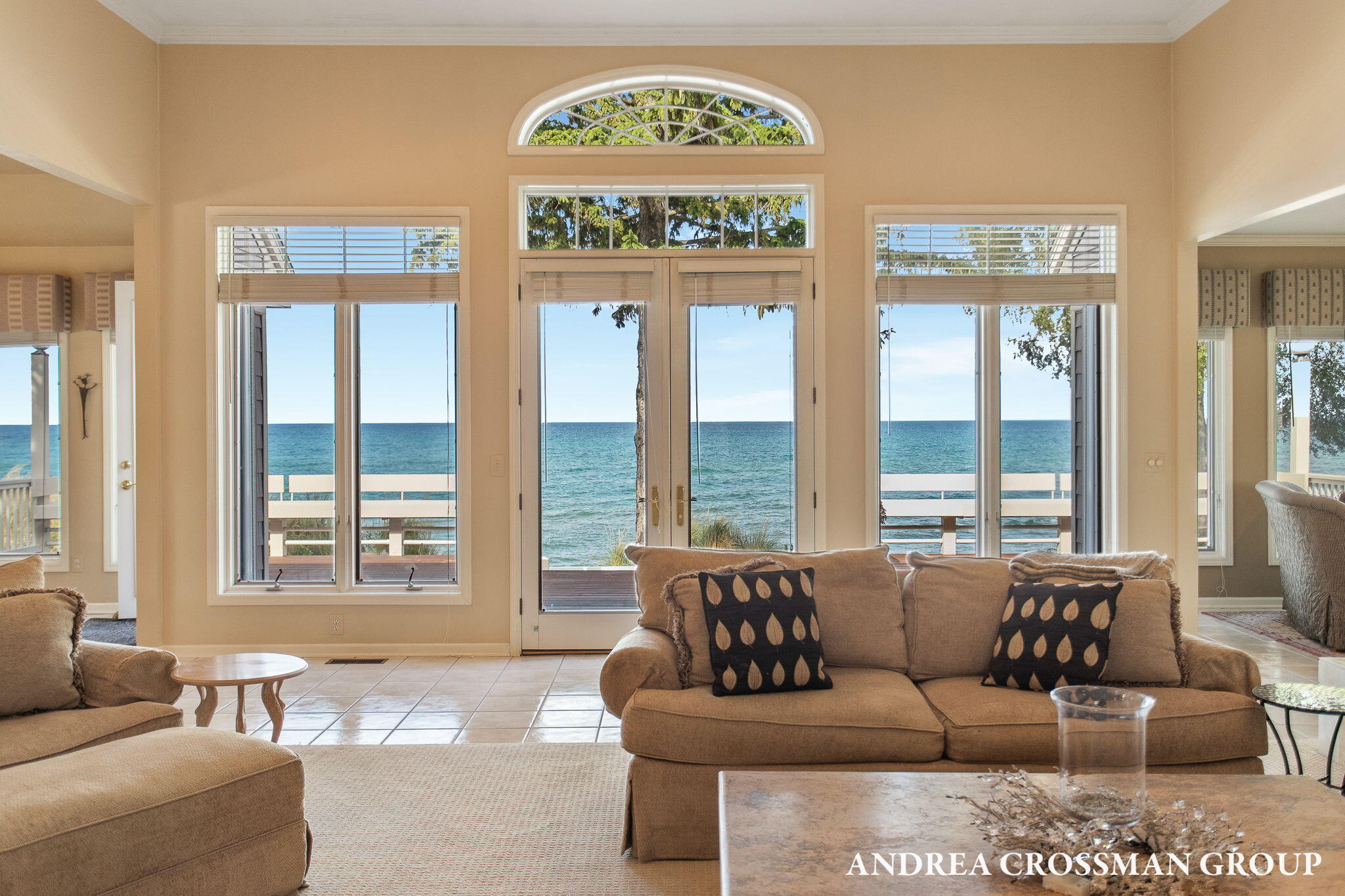 St. Joseph, Michigan, 49085, United States, 4 Bedrooms Bedrooms, ,4 BathroomsBathrooms,Residential,For Sale,1960959