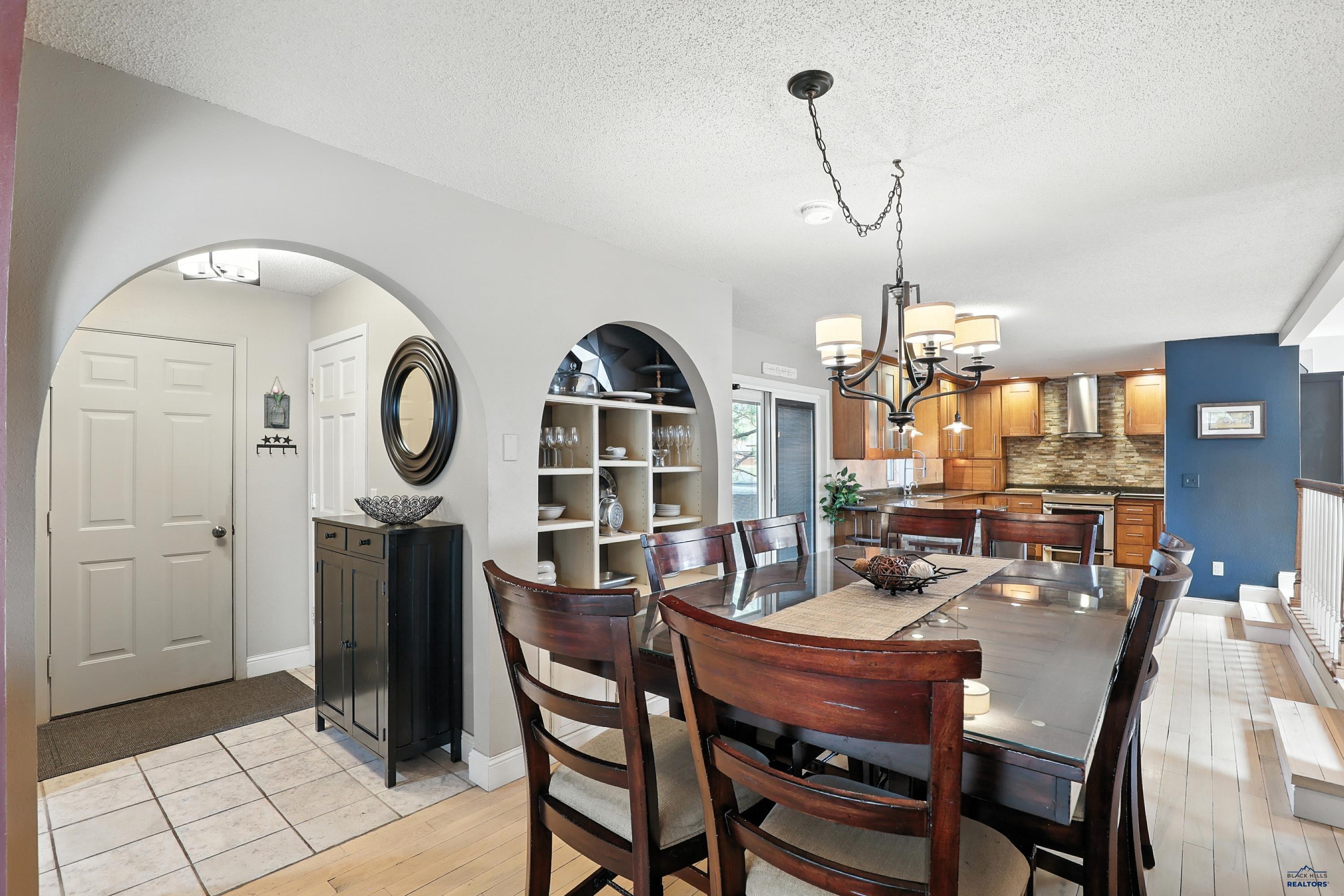 Rapid City, South Dakota, 57702, United States, 4 Bedrooms Bedrooms, ,3 BathroomsBathrooms,Residential,For Sale,1942179