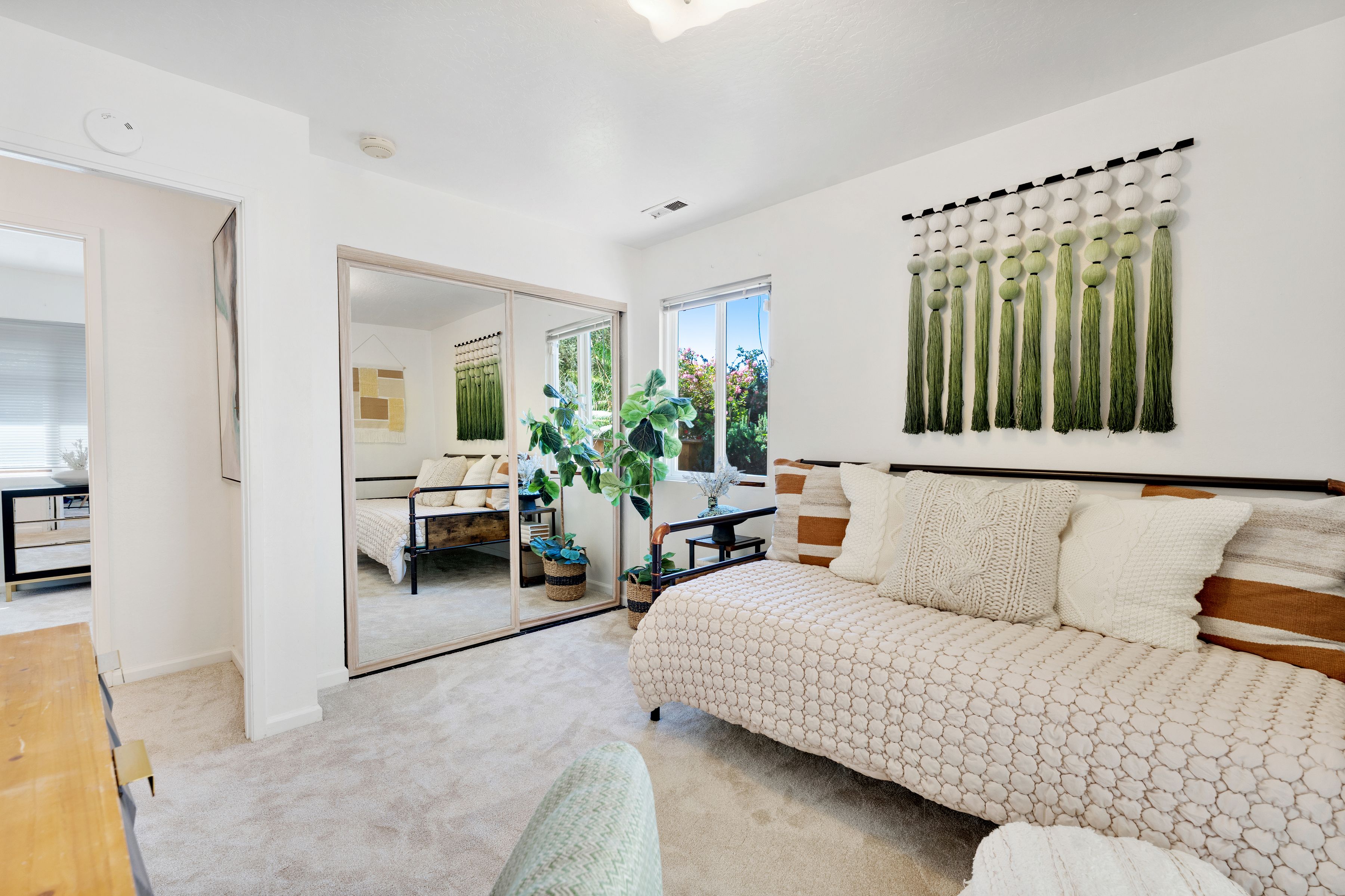  9940 Monroe Avenue - 物件實景