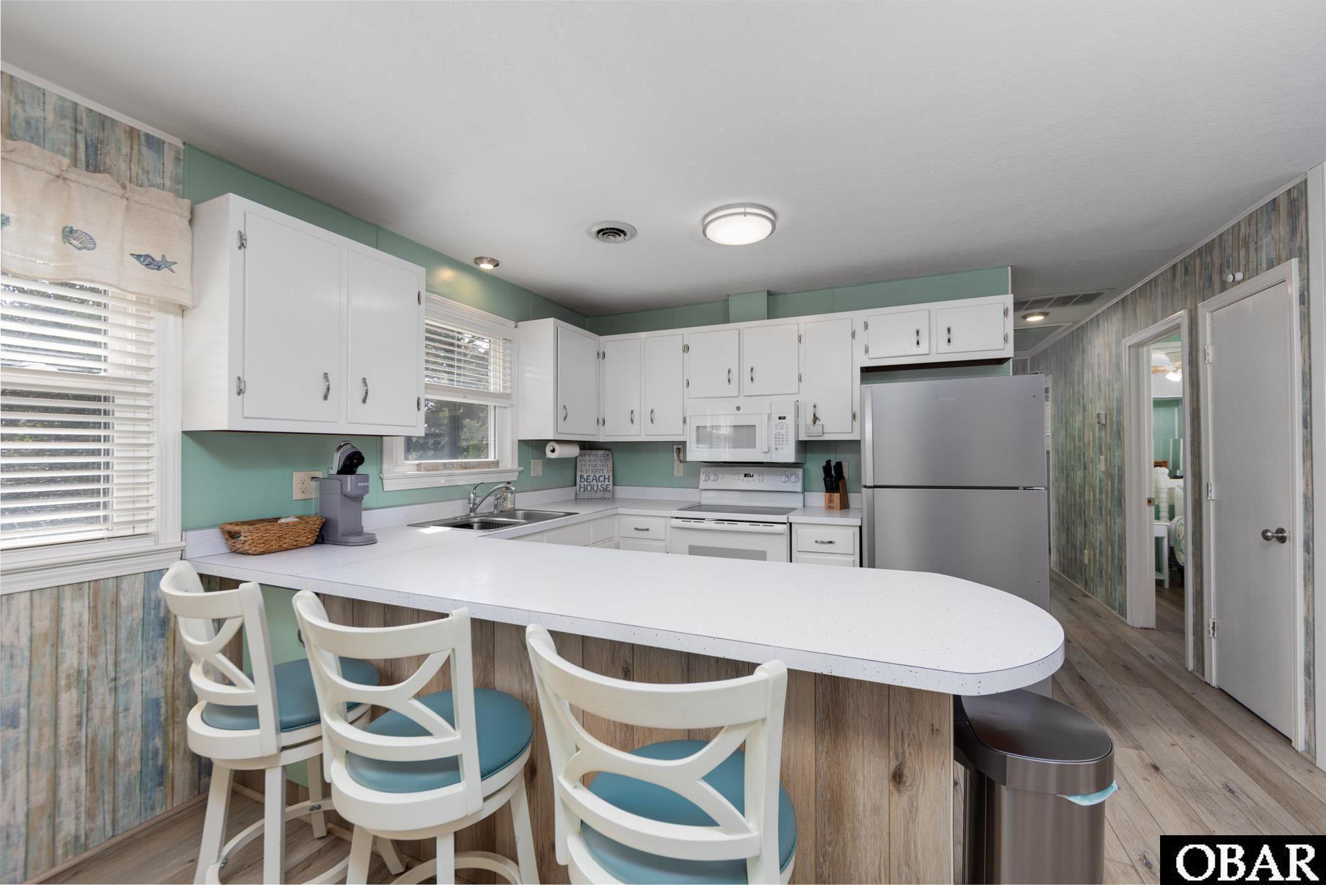 Kill Devil Hills, North Carolina, 27948, United States, 3 Bedrooms Bedrooms, ,2 BathroomsBathrooms,Residential,For Sale,1957535