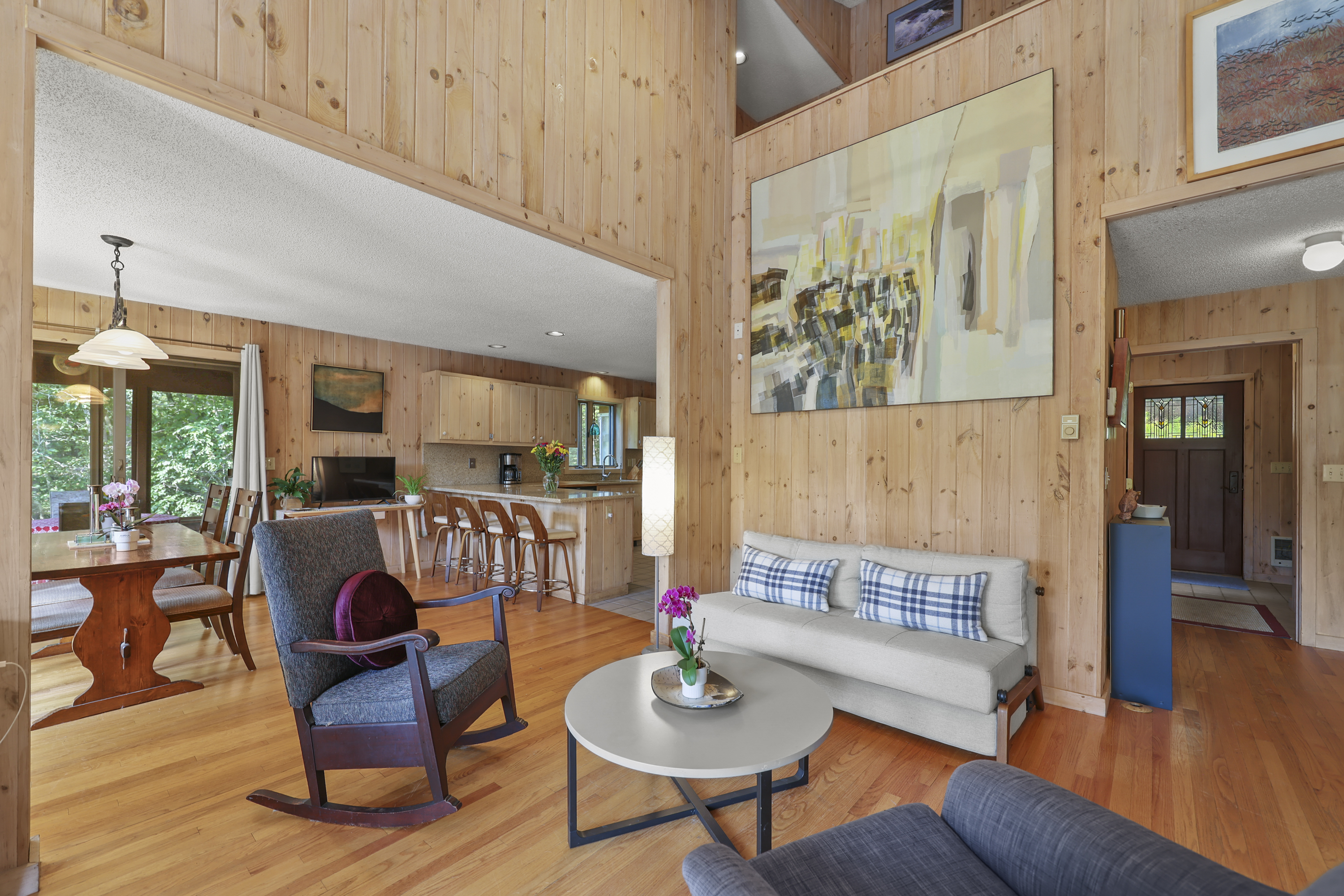  BUCOLIC COUNTRY SANCTUARY WITH MAJESTIC STONE FIREPLACE & DISTANT VIEWS - 物件實景