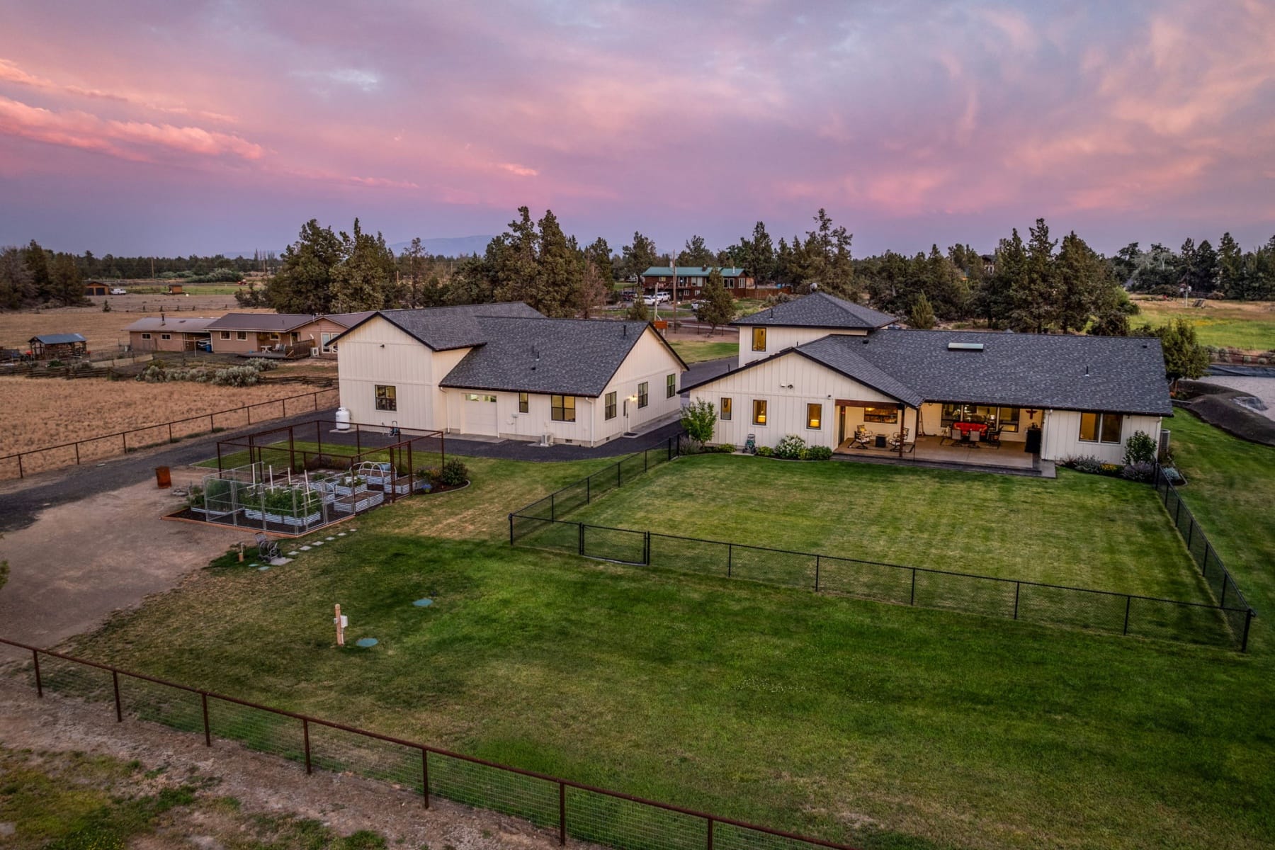  3645 NE Xenolith Street Terrebonne, OR 97760 - 物件實景