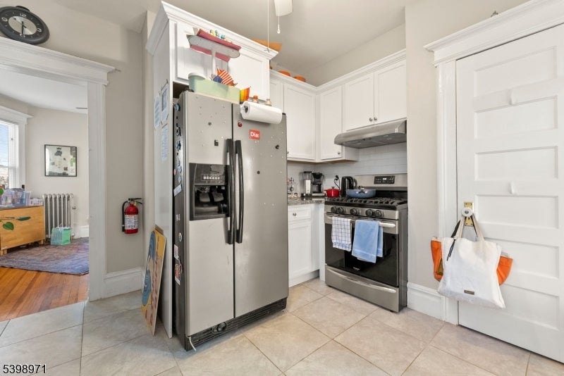 Bloomfield Twp., New Jersey, 07003, United States, 6 Bedrooms Bedrooms, ,2 BathroomsBathrooms,Residential,For Sale,1998013