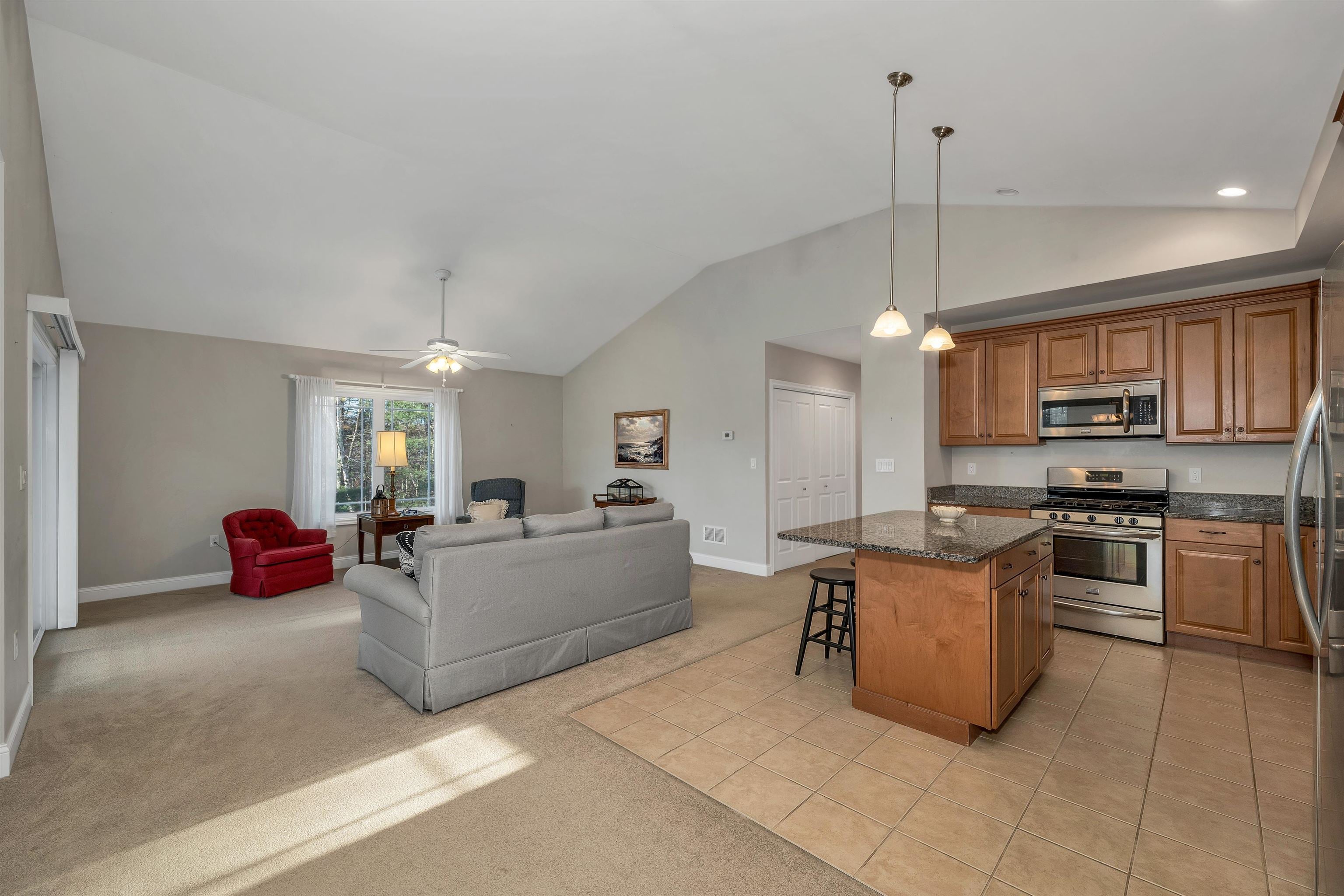 Windham, New Hampshire, 03087, United States, 2 Bedrooms Bedrooms, ,1 BathroomBathrooms,Residential,For Sale,2001835