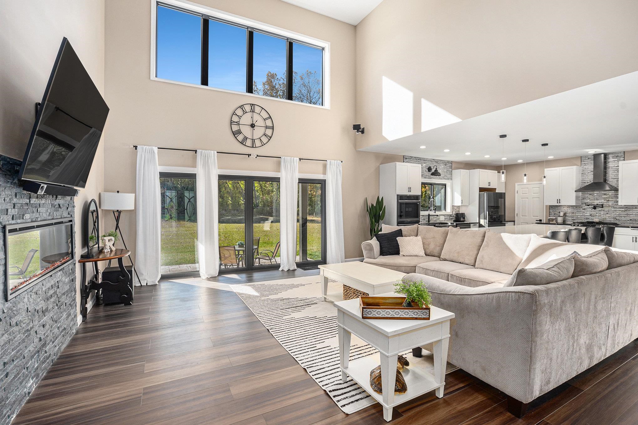 Elkhart, Indiana, 46517, United States, 7 Bedrooms Bedrooms, ,6 BathroomsBathrooms,Residential,For Sale,1987525