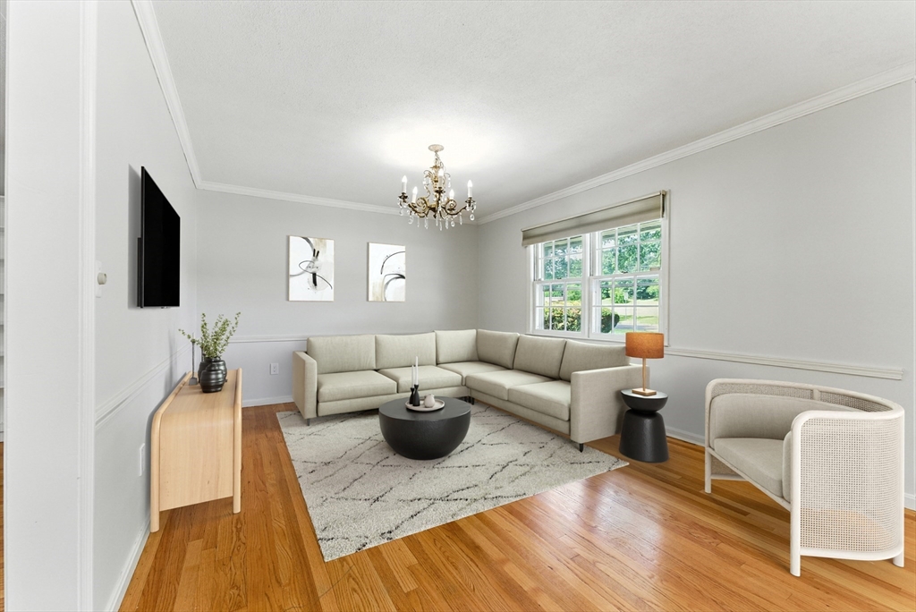 Longmeadow, Massachusetts, 01106, United States, 3 Bedrooms Bedrooms, ,3 BathroomsBathrooms,Residential,For Sale,1933397