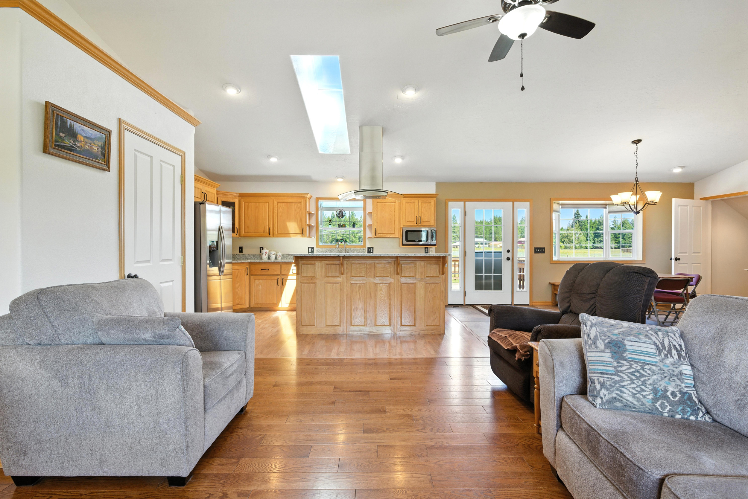 Bonners Ferry, Idaho, 83805, United States, 3 Bedrooms Bedrooms, ,2 BathroomsBathrooms,Residential,For Sale,1921279