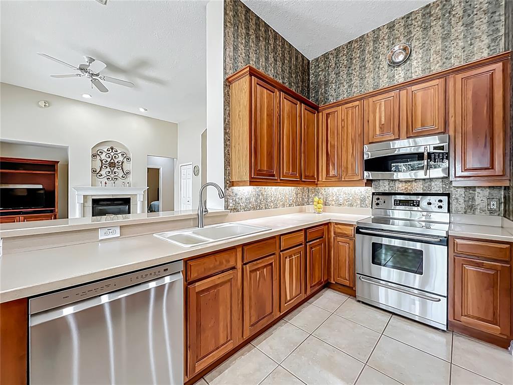 Orlando, Florida, 32828, United States, 4 Bedrooms Bedrooms, ,3 BathroomsBathrooms,Residential,For Sale,1873988