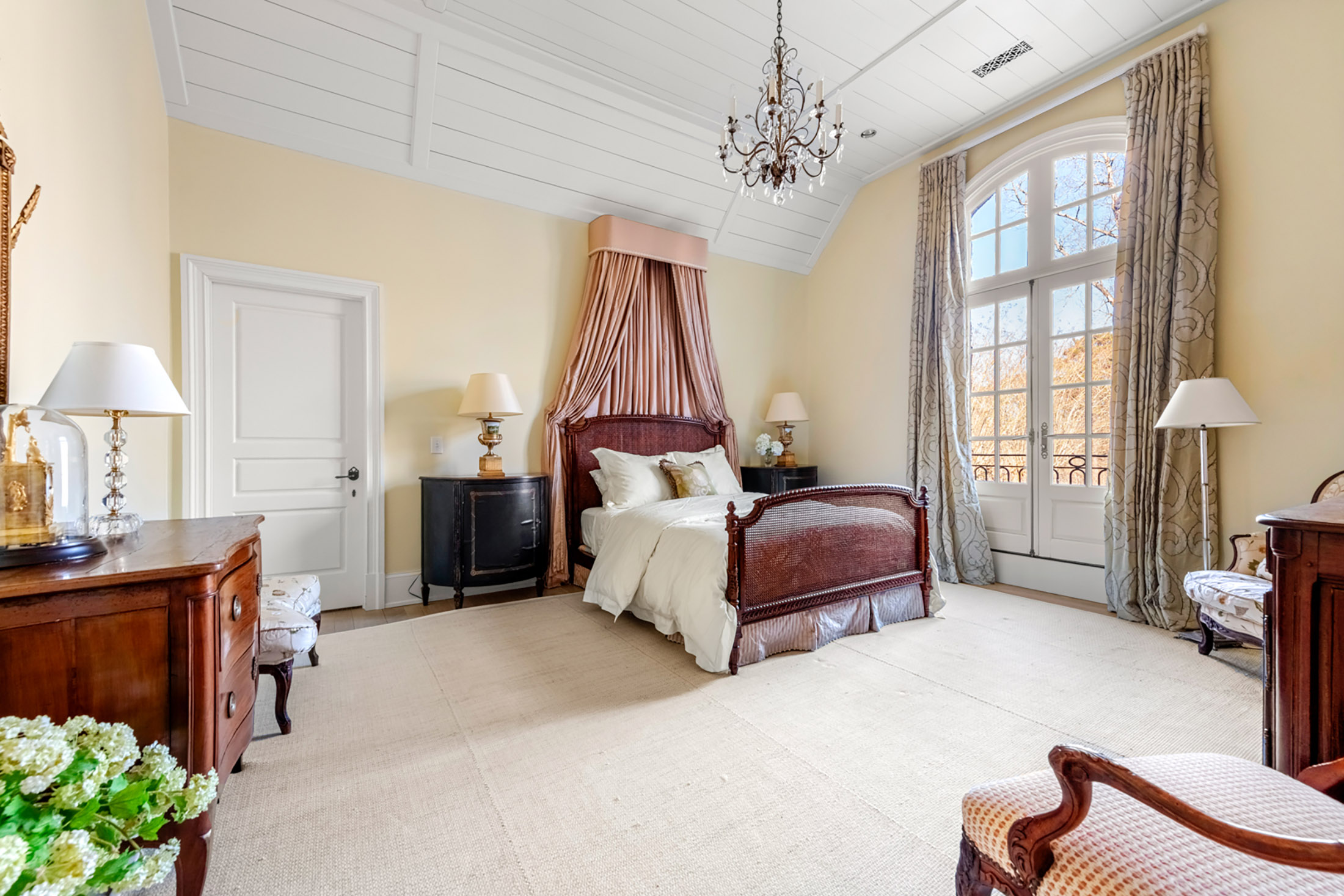  Magnificent Buckhead Home on 2.2+/- Acres with Pool and Pool House - 物件實景