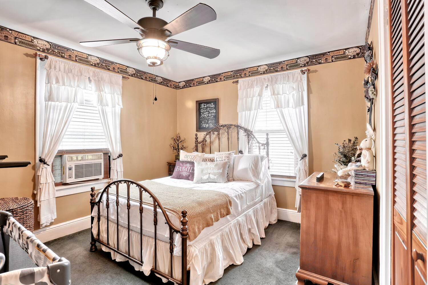 Clifton, New Jersey, 07011, United States, 2 Bedrooms Bedrooms, ,2 BathroomsBathrooms,Residential,For Sale,1975709