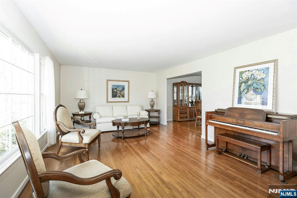 Berkeley Heights, New Jersey, 07922, United States, 6 Bedrooms Bedrooms, ,4 BathroomsBathrooms,Residential,For Sale,1838831