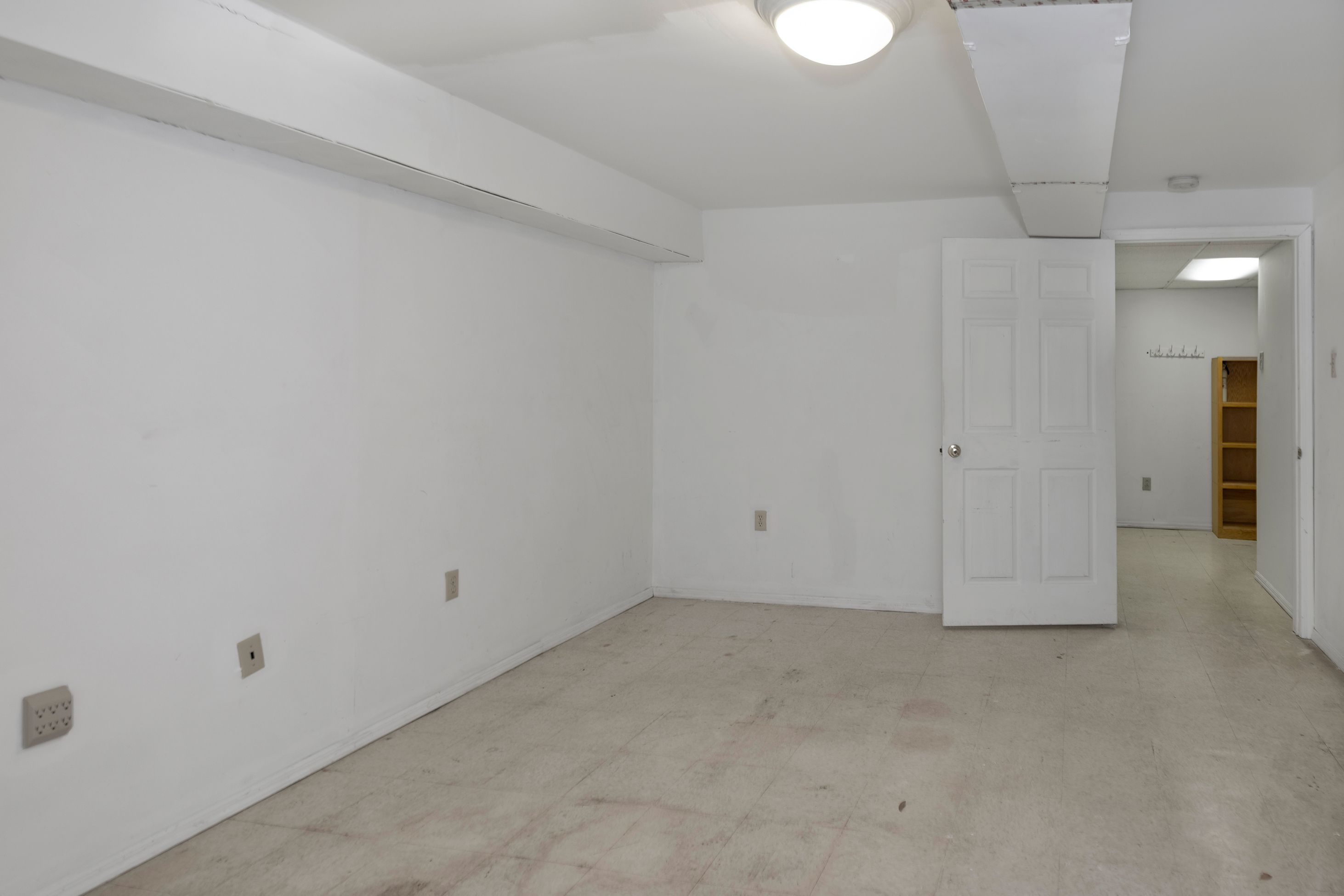  Freshly Renovated and Move-In Ready - 物件實景