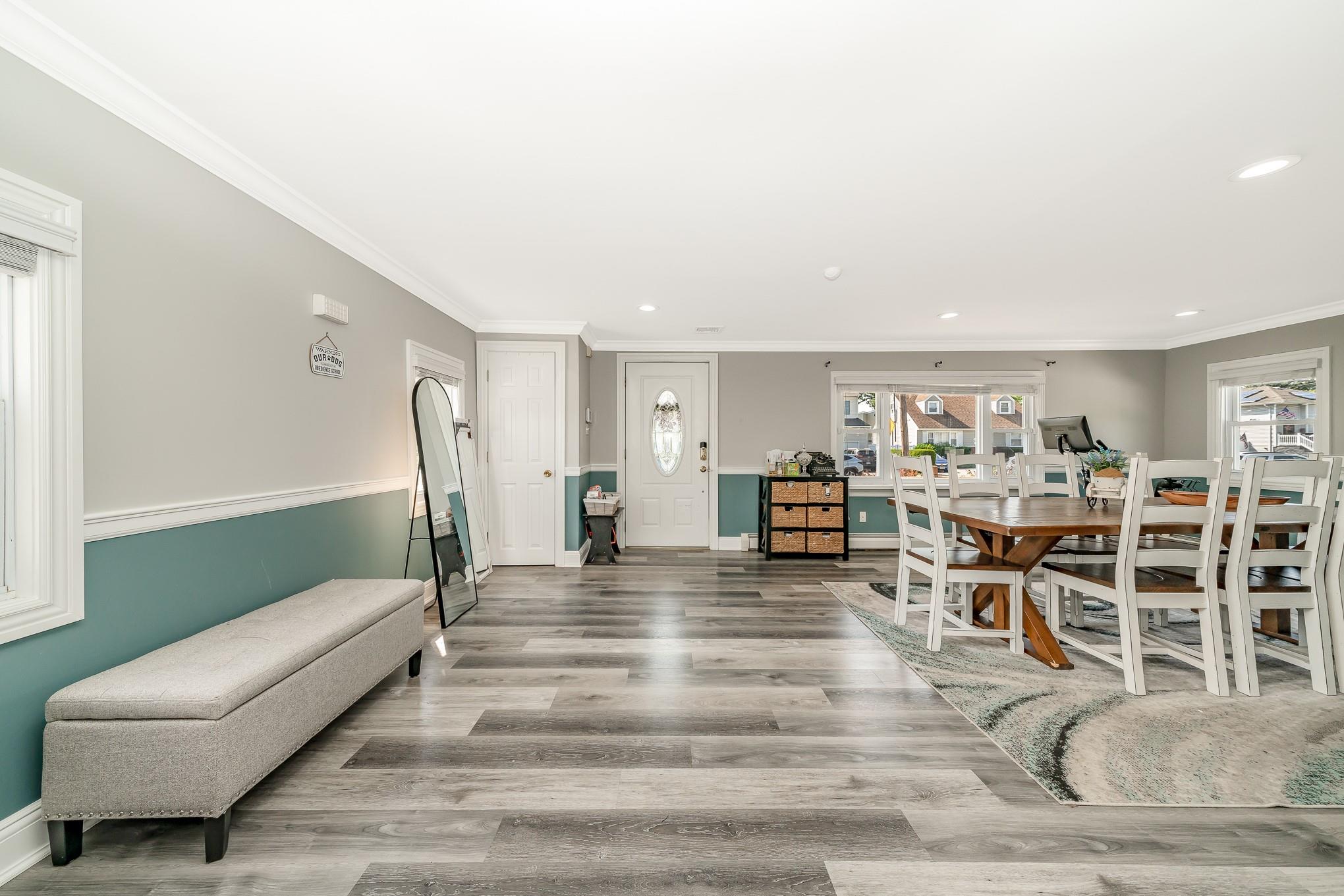 Merrick, New York, 11566, United States, 4 Bedrooms Bedrooms, ,2 BathroomsBathrooms,Residential,For Sale,1931896