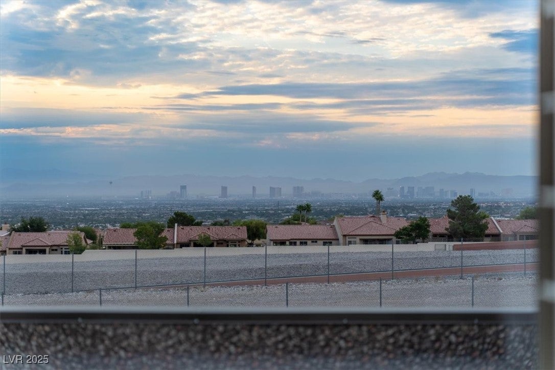 Las Vegas, Nevada, 89138, United States, 3 Bedrooms Bedrooms, ,3 BathroomsBathrooms,Residential,For Sale,1975491