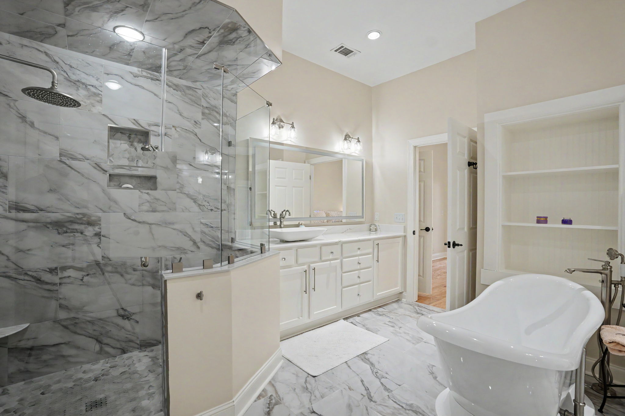  1201 River Oaks Drive, Richmond Hill - 物件實景