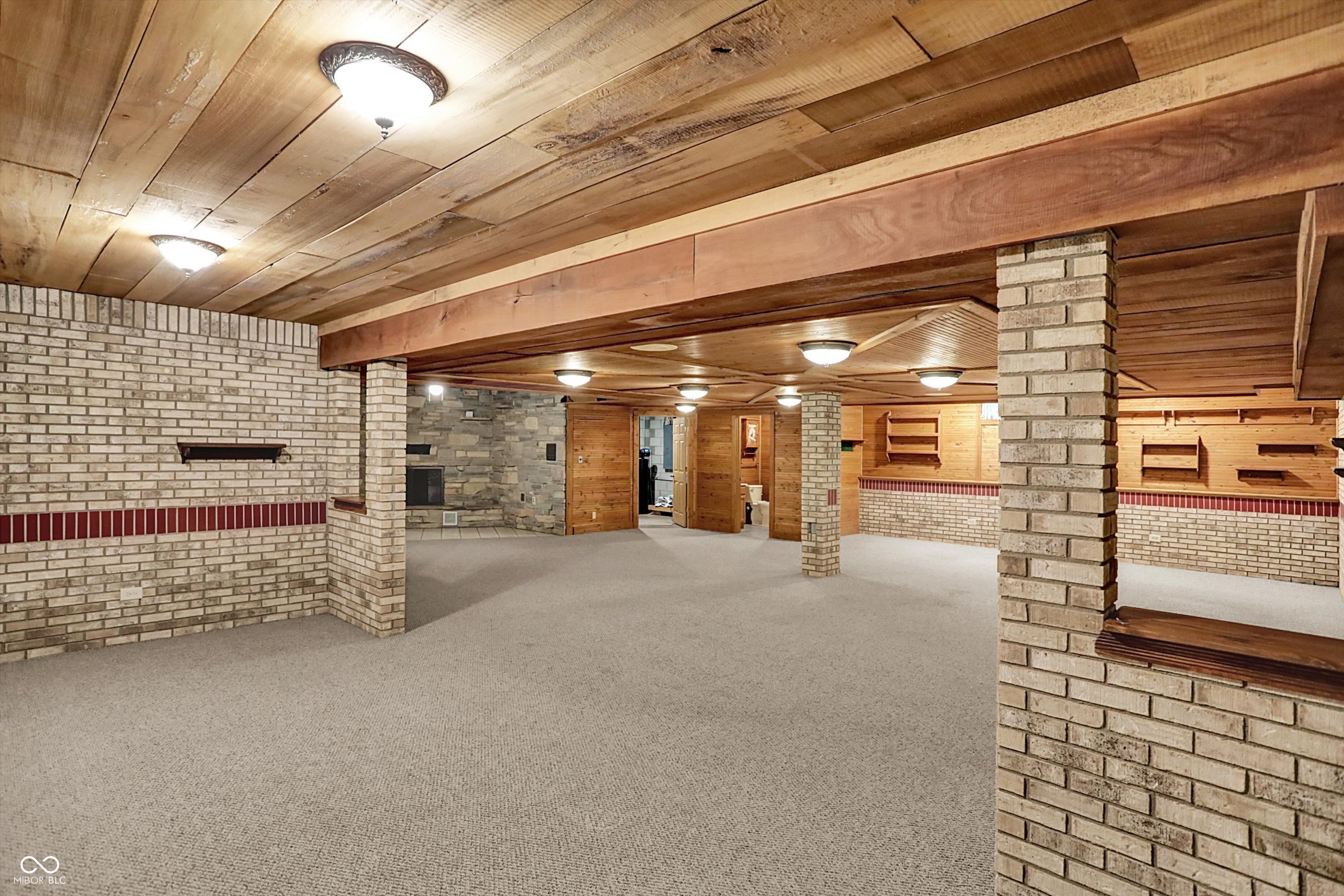 Lafayette, Indiana, 47905, United States, 3 Bedrooms Bedrooms, ,4 BathroomsBathrooms,Residential,For Sale,1979408