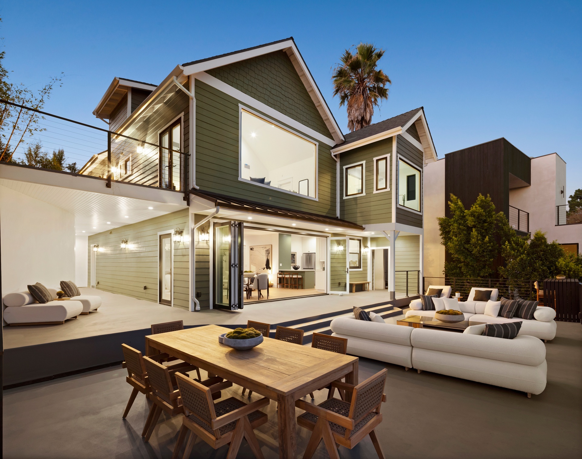  8446 Grand View Dr - 物件實景